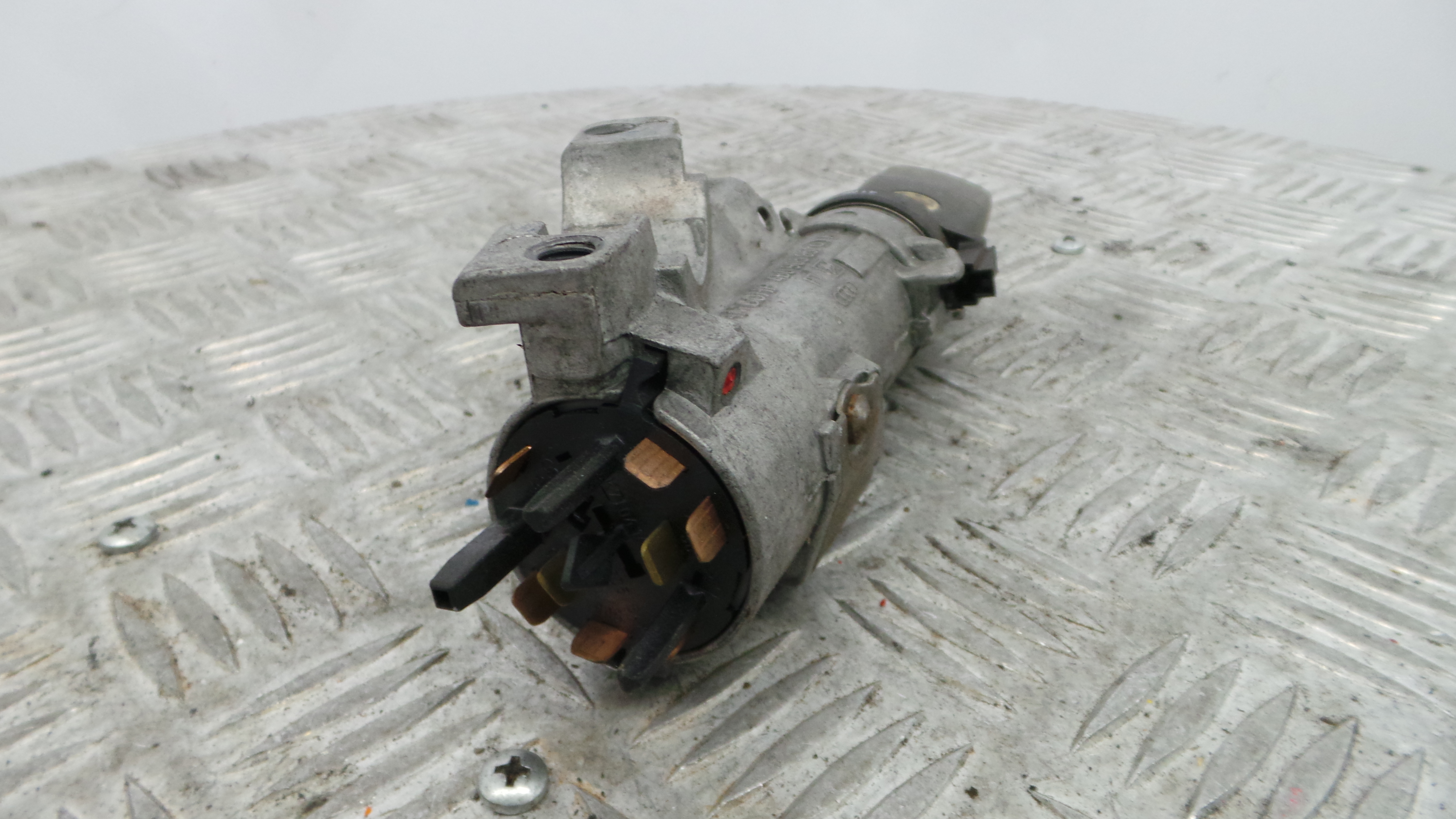 Canhão de ignição 4B0905851Q - VW POLO (9N_, 9A_)-36419742