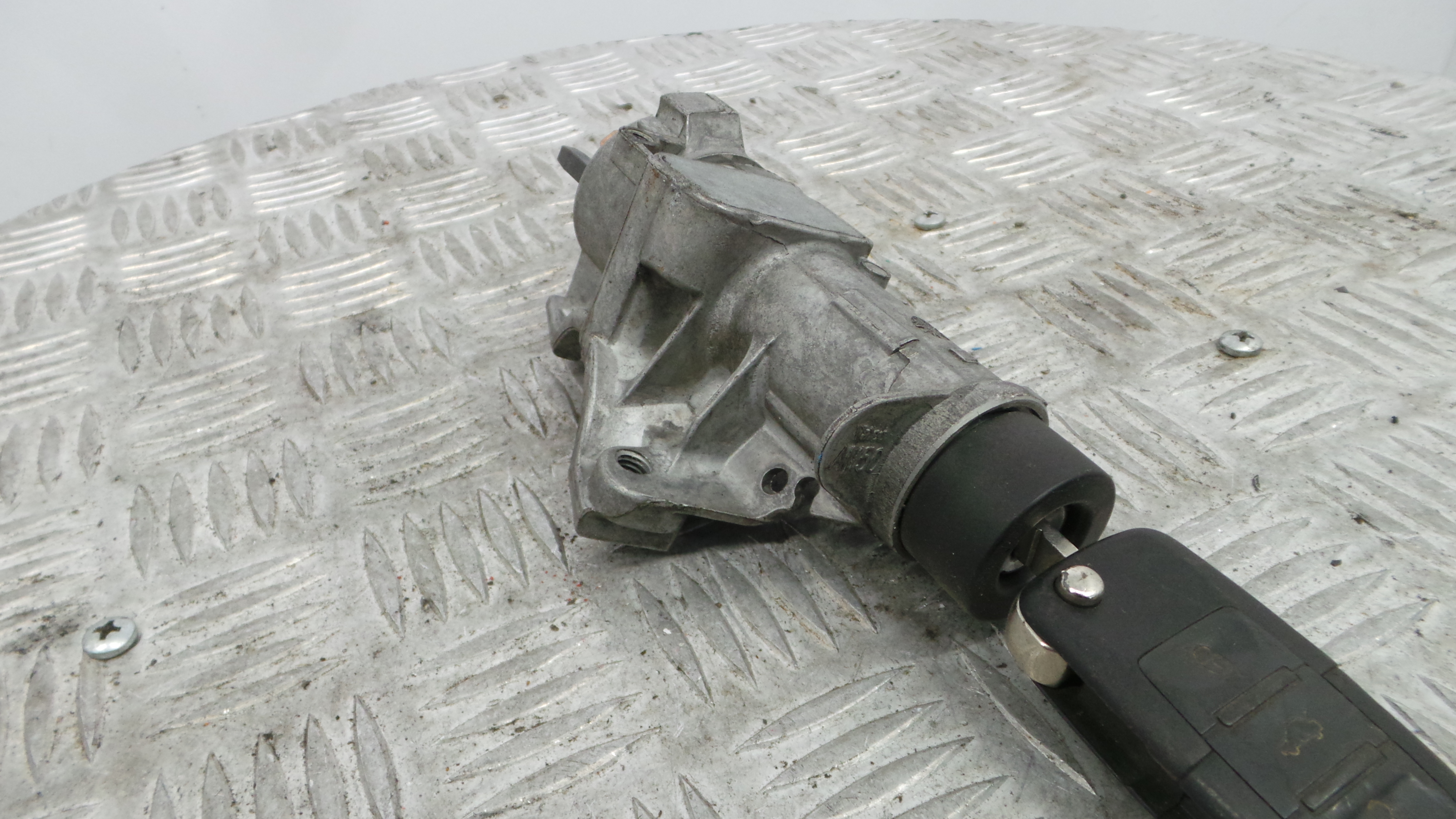 Canhão de ignição 4B0905851C - SEAT IBIZA IV (6J5, 6P1), IBIZA Mk IV (6J5, 6P1)-36419751