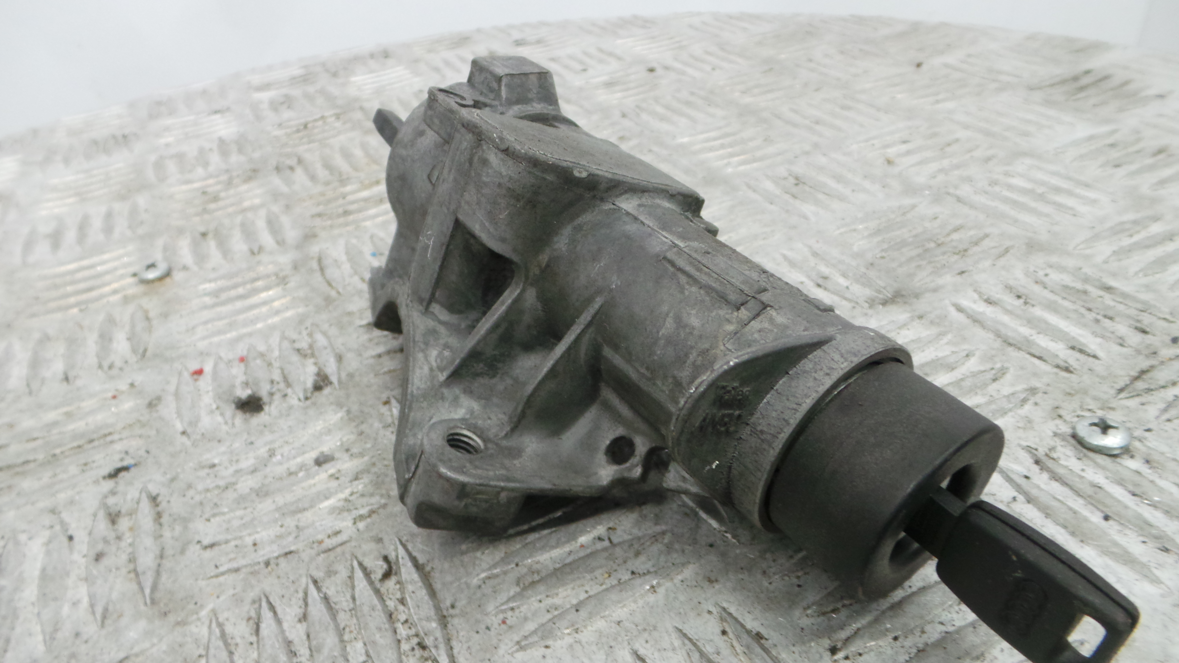 Canhão de ignição 4B0905851C - AUDI A4 B6 (8E2)-36419769