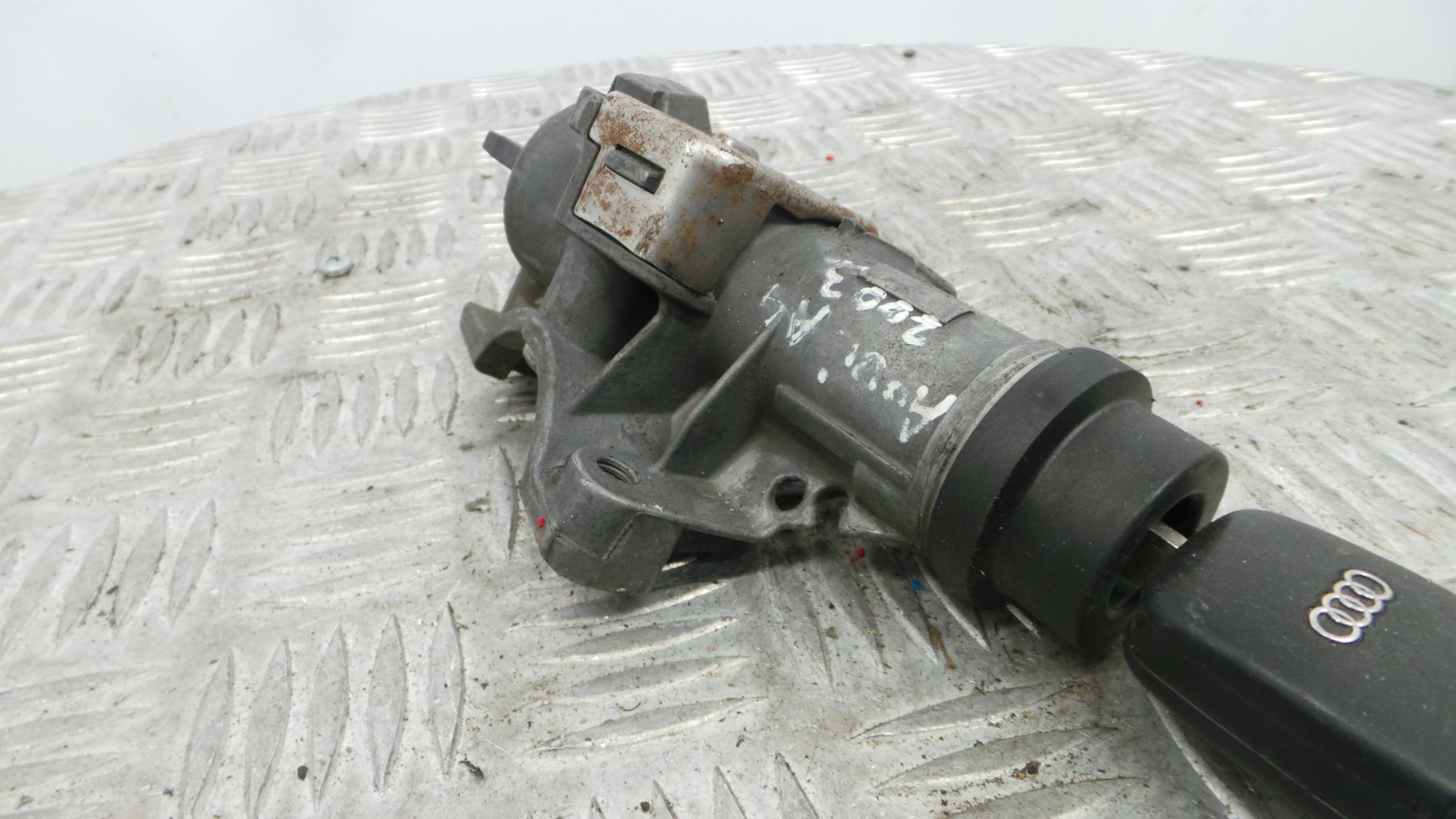 Canhão de ignição 4B0905851G - AUDI A4 B6 (8E2)-36419810
