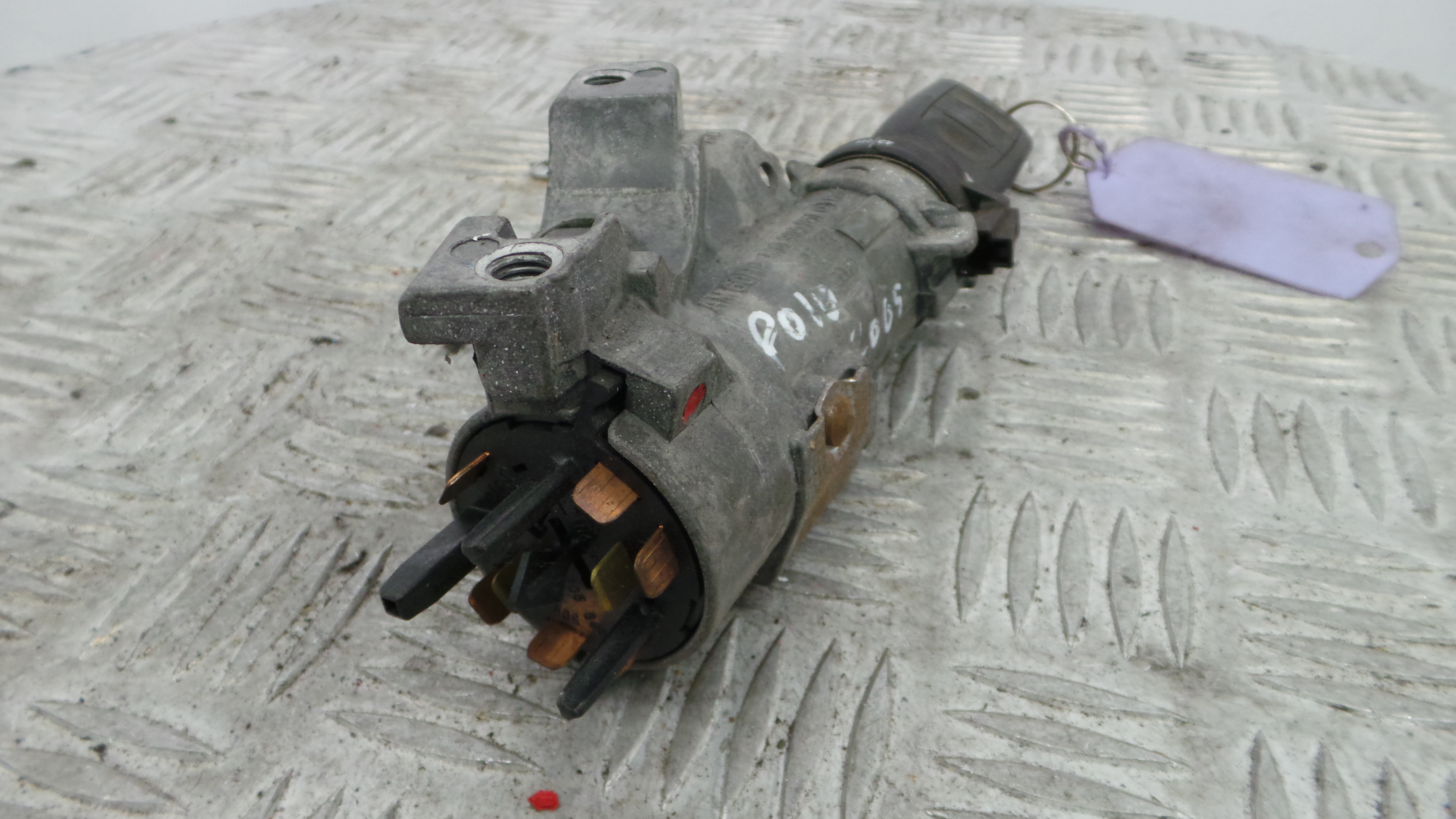 Canhão de ignição 4B0905851Q - VW POLO (9N_, 9A_)-36419826