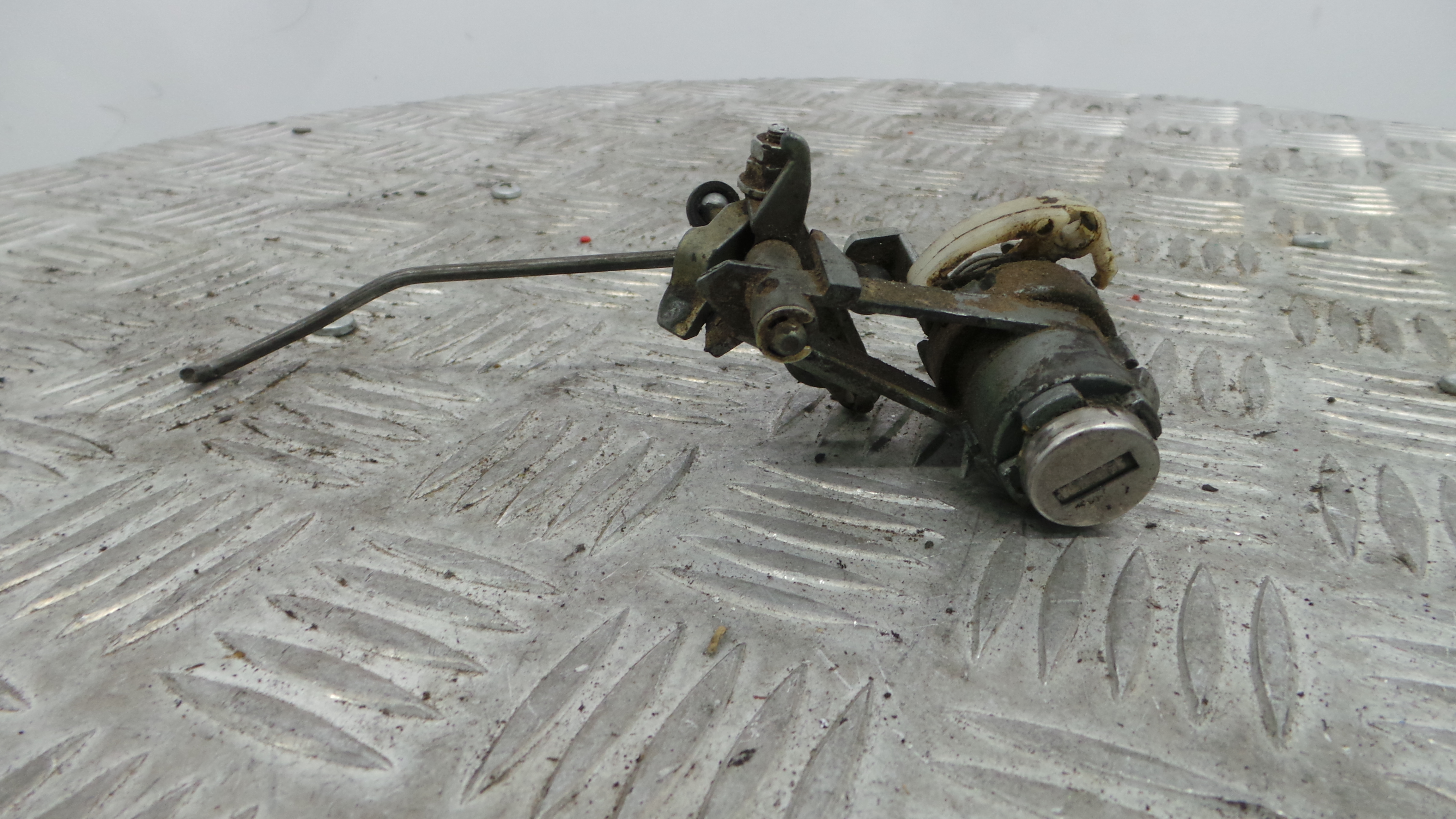 Canhão De Fechadura  - VW POLO III (6N1)-36422173