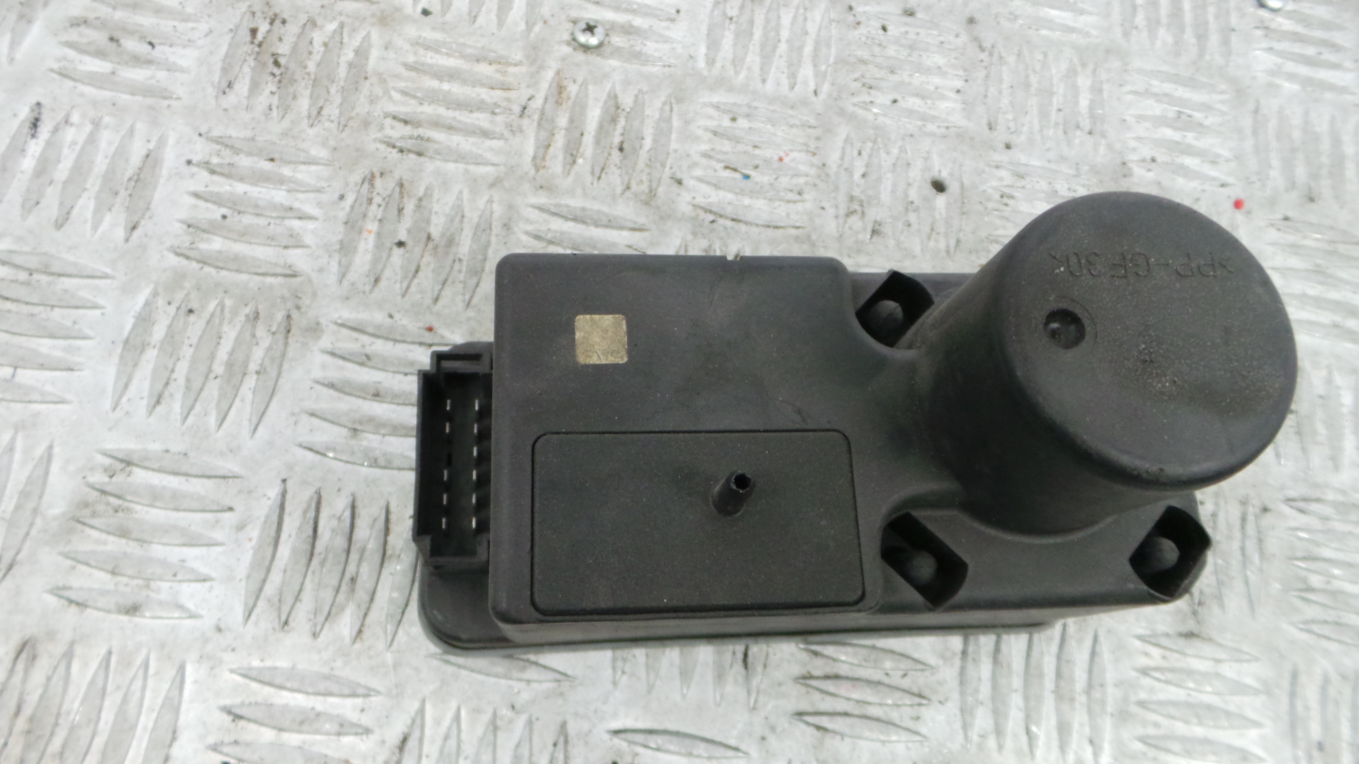 Compressor / Bomba Fecho Central 1H0962257 - VW PASSAT B3/B4 (3A2, 35I)-36422201