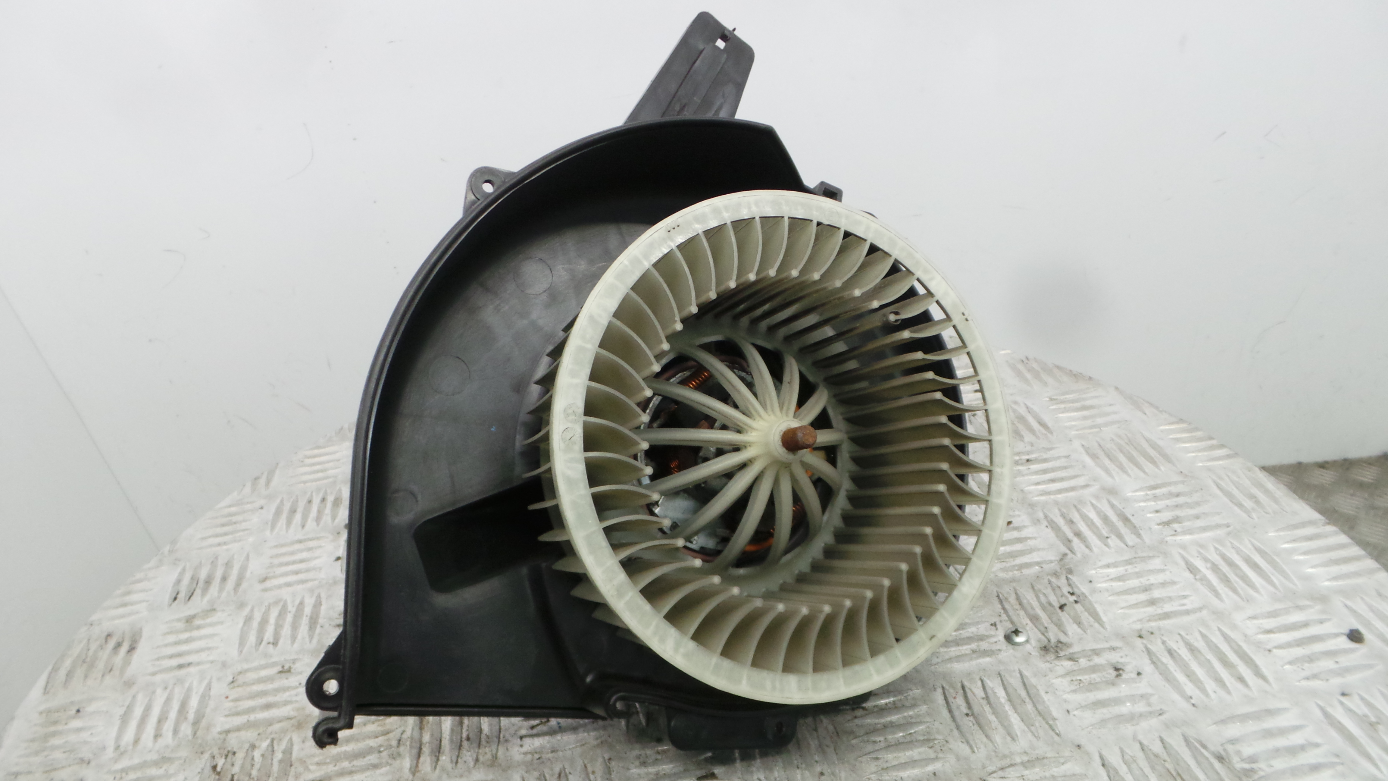 Motor da Chauffage / Motor de Sofagem 6Q182015G - VW POLO (9N_, 9A_)-36422269 Motor da Chauffage / Motor de Sofagem 6Q182015G - VW POLO (9N_, 9A_)-36422269