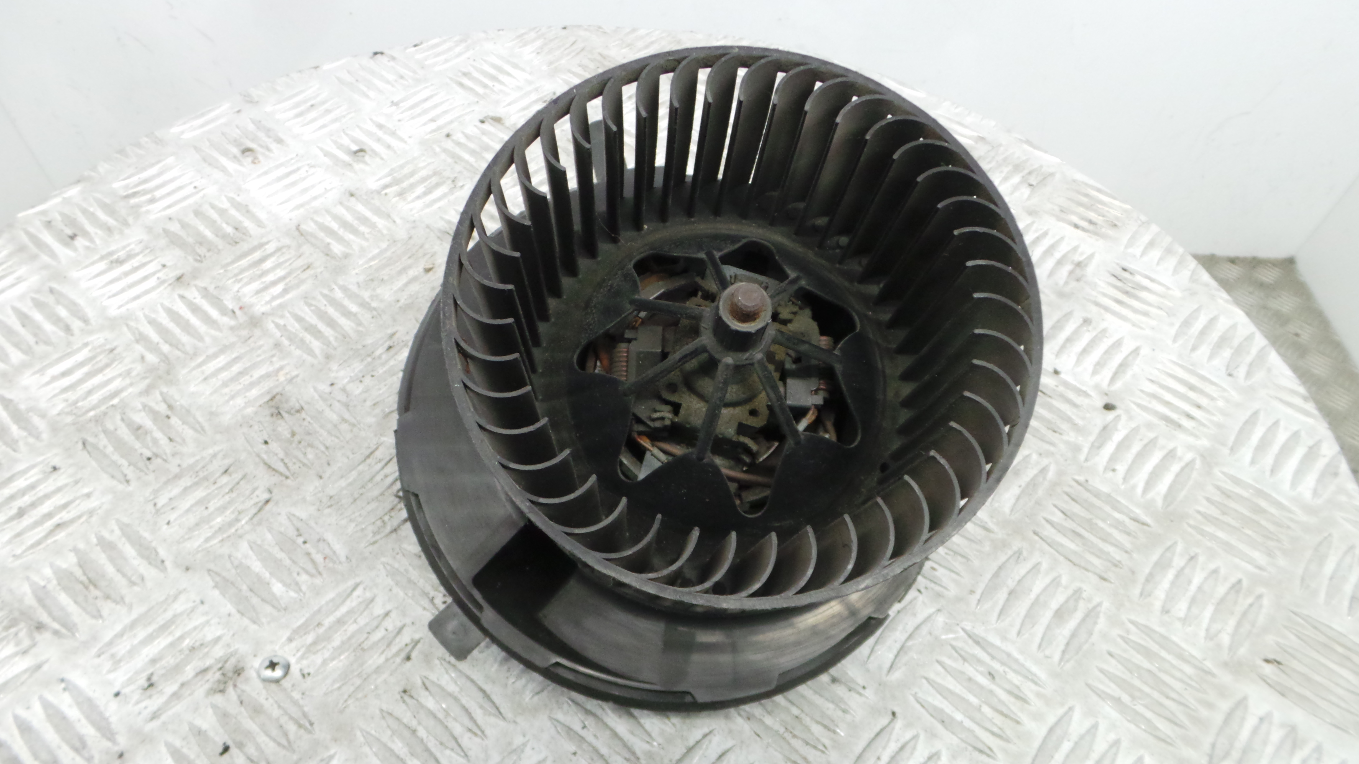 Motor da Chauffage / Motor de Sofagem 1K1819015A - VW GOLF V (1K1)-36422309 Motor da Chauffage / Motor de Sofagem 1K1819015A - VW GOLF V (1K1)-36422309