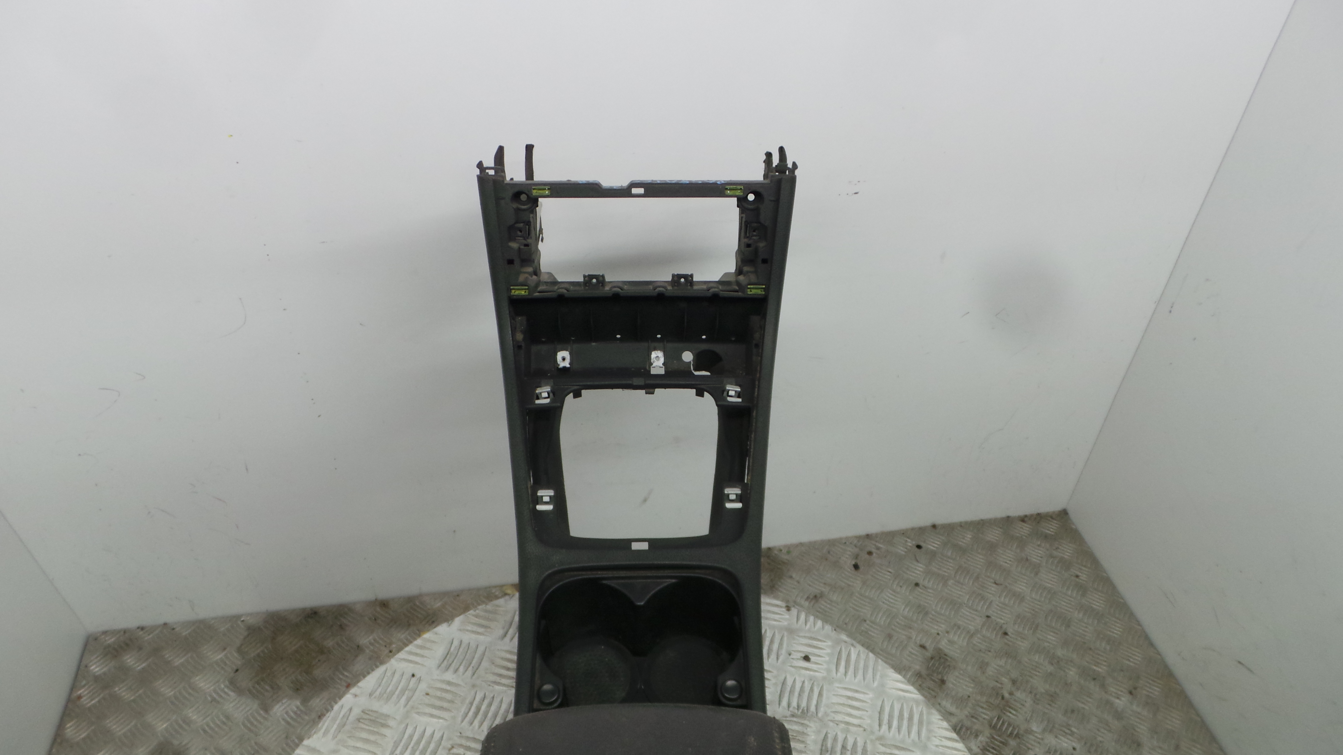 Apoio de Braço Central 3C1863241CG - VW PASSAT CC B6 (357)-36425003