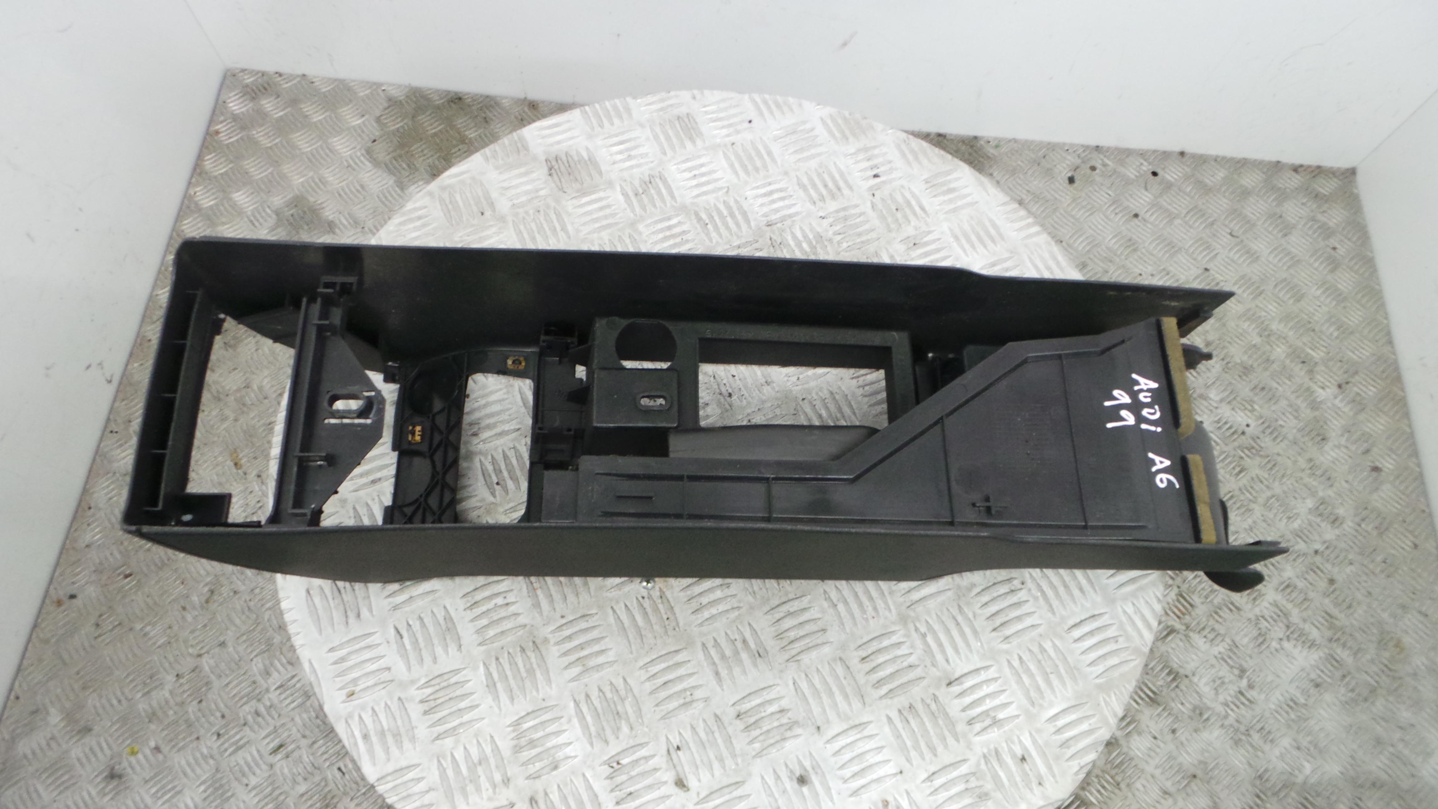 Apoio de Braço Central 4B0863244B - AUDI A6 C5 (4B2)-36425023