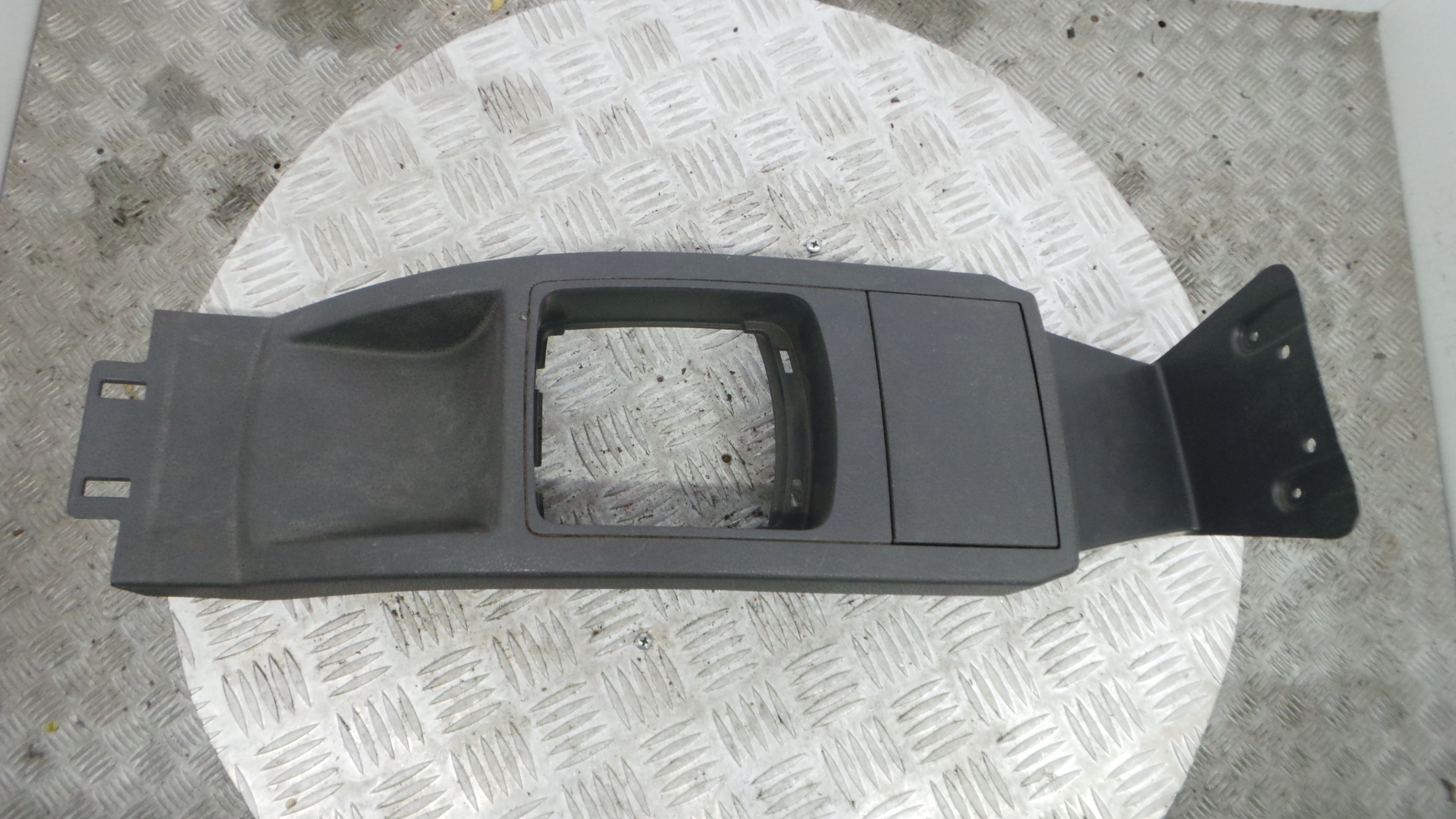 Apoio de Braço 6Q1863241S - VW POLO (9N_, 9A_)-36425042
