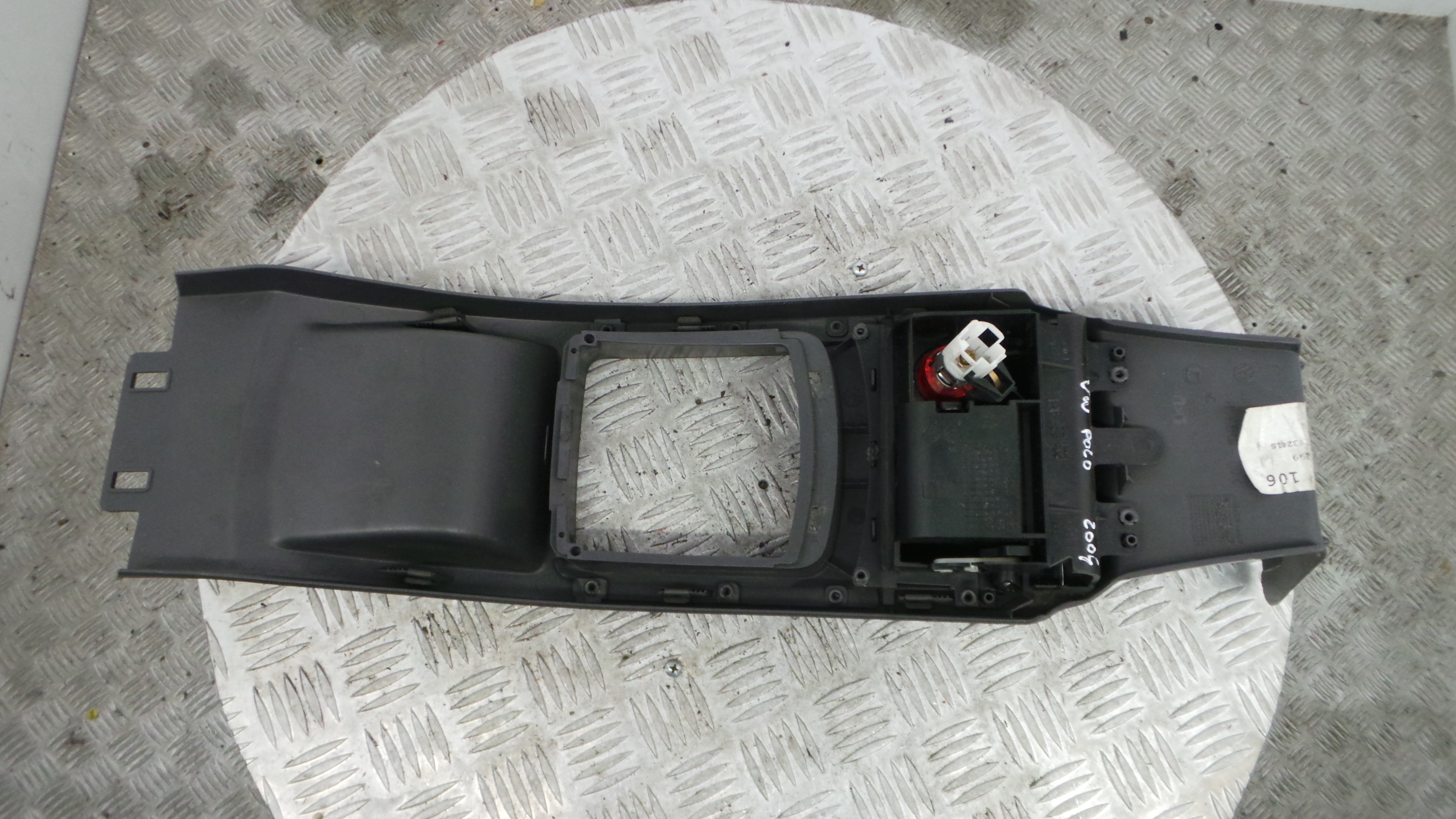 Apoio de Braço 6Q1863241S - VW POLO (9N_, 9A_)-36425042