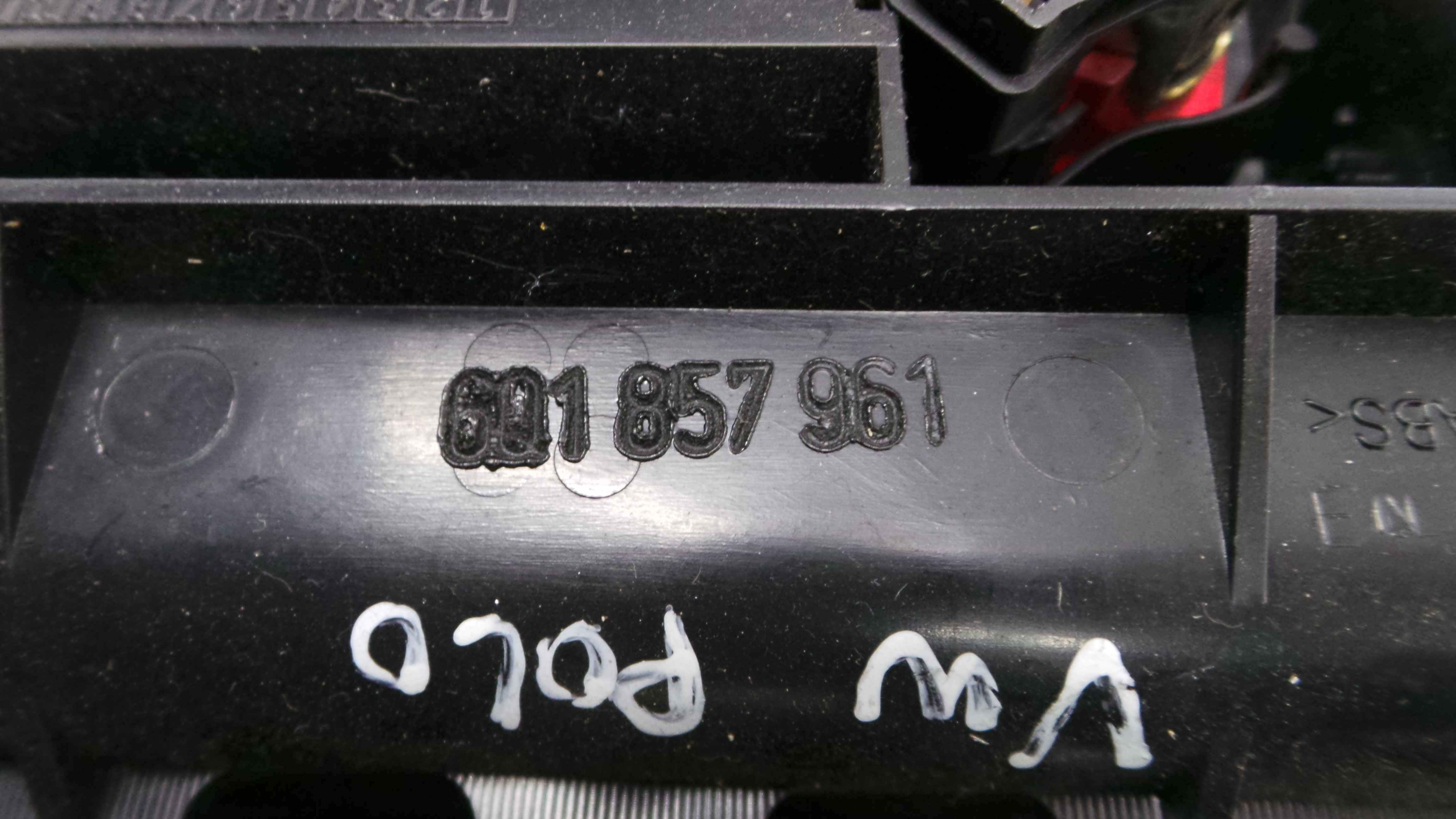 Apoio de Braço 6Q1863241S - VW POLO (9N_, 9A_)-36425042