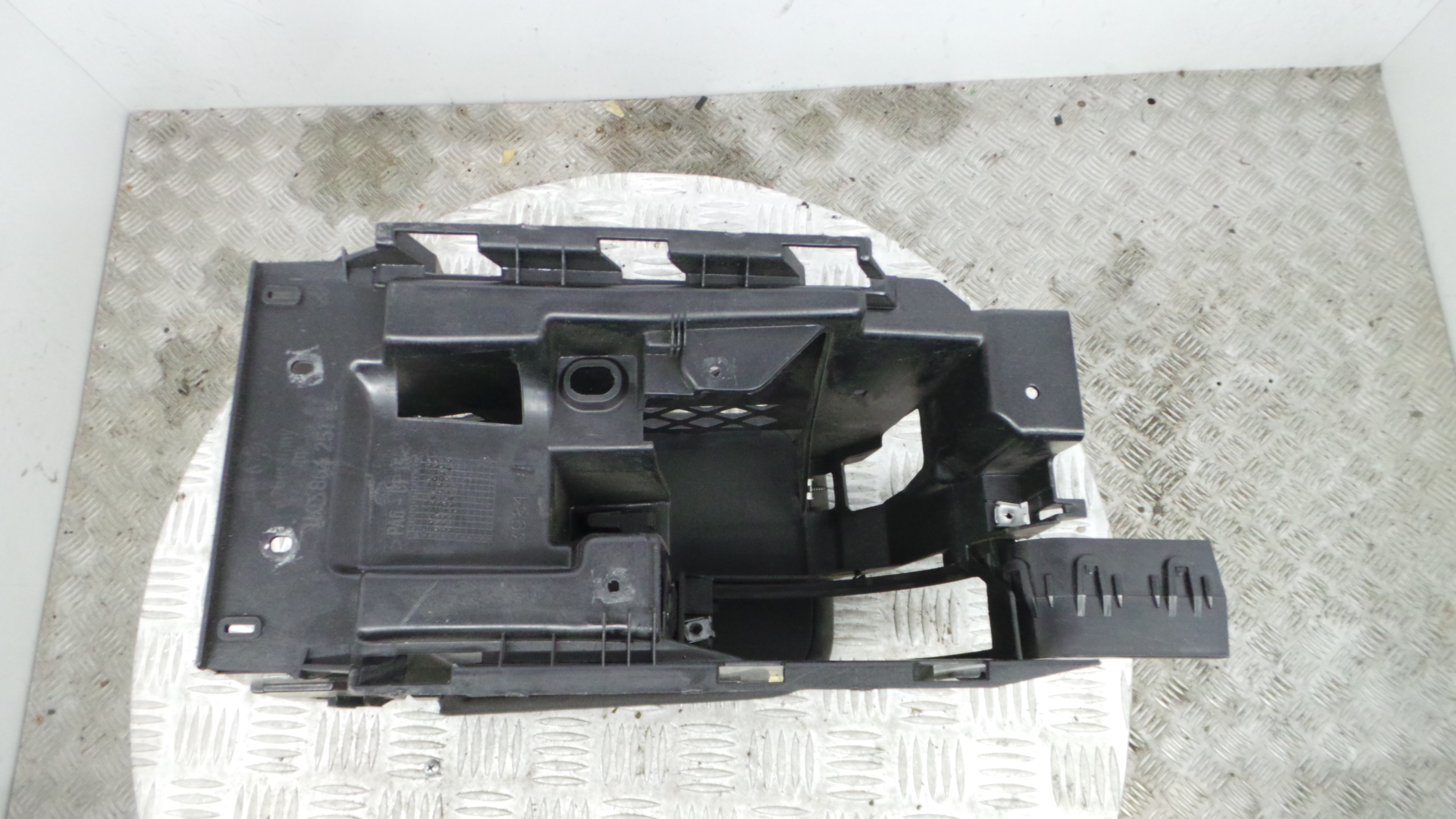 Apoio de Braço 1K0864207C - VW GOLF V (1K1)-36425046