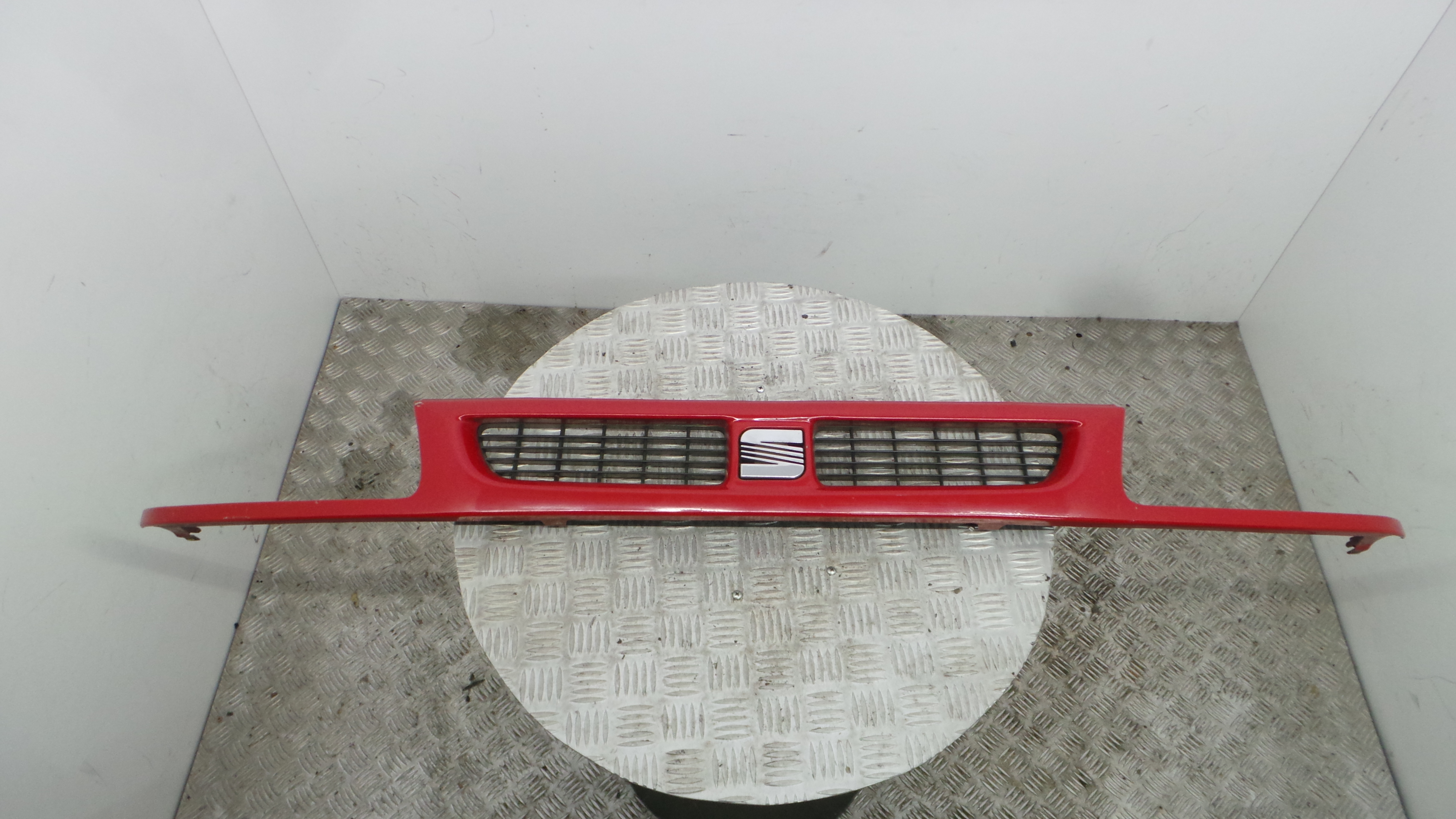 Grelha da Frente 600501 - SEAT IBIZA II (6K1), IBIZA Mk II (6K1)-36425095 Grelha da Frente 600501 - SEAT IBIZA II (6K1), IBIZA Mk II (6K1)-36425095