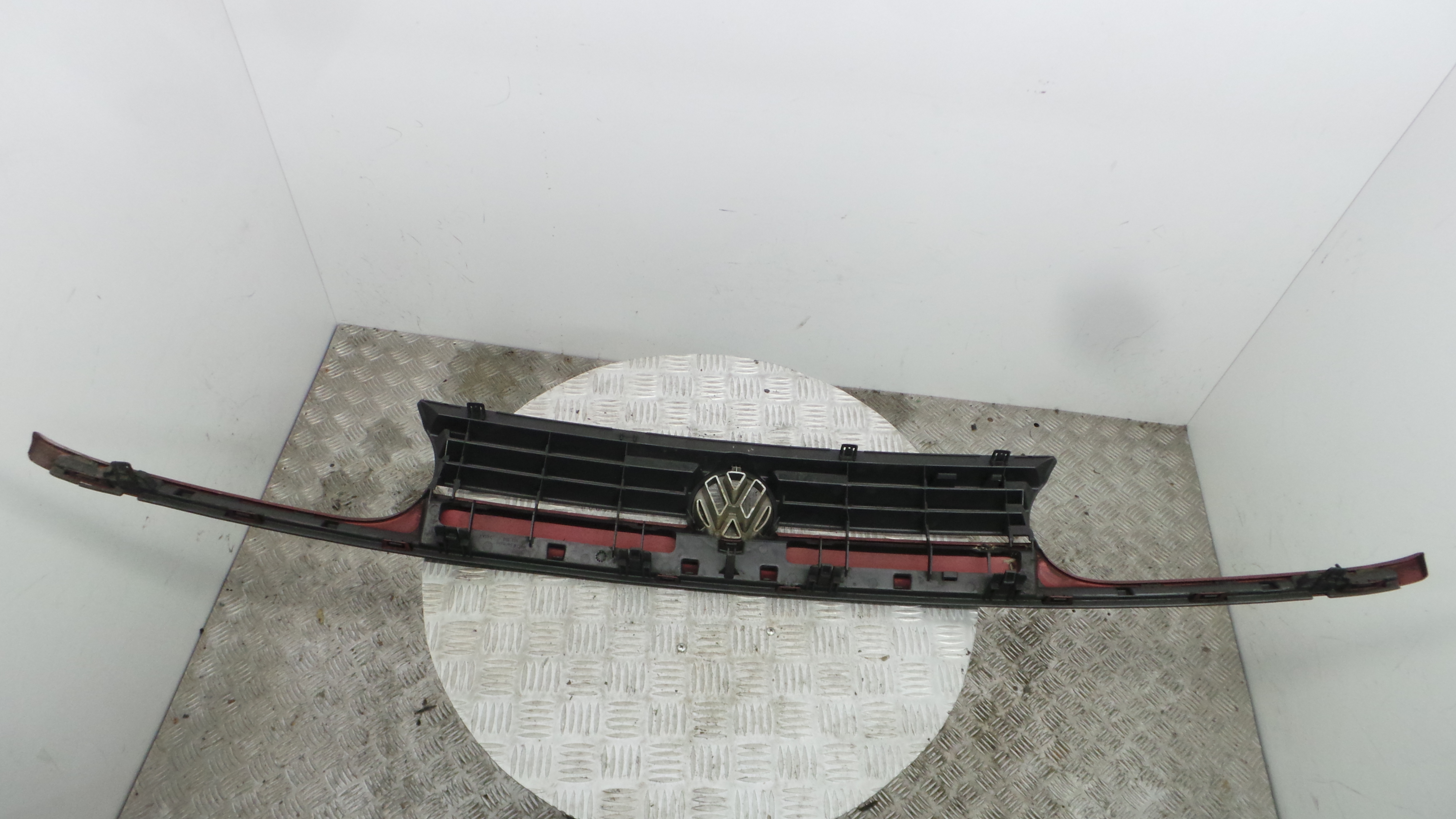 Grelha da Frente 1H6853653 - VW GOLF III (1H1), GOLF Mk III (1H1)-36425098