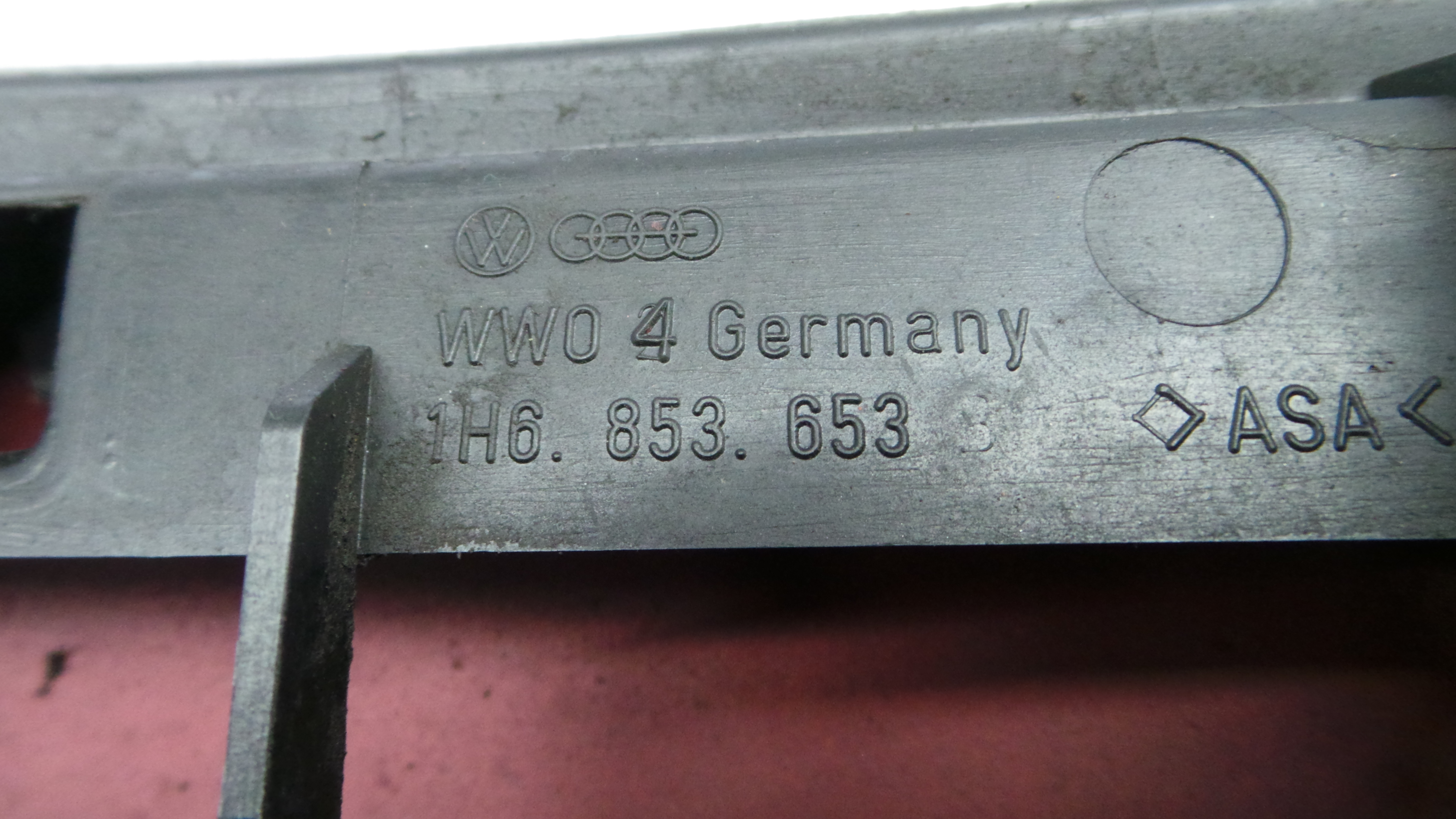 Grelha da Frente 1H6853653 - VW GOLF III (1H1), GOLF Mk III (1H1)-36425098