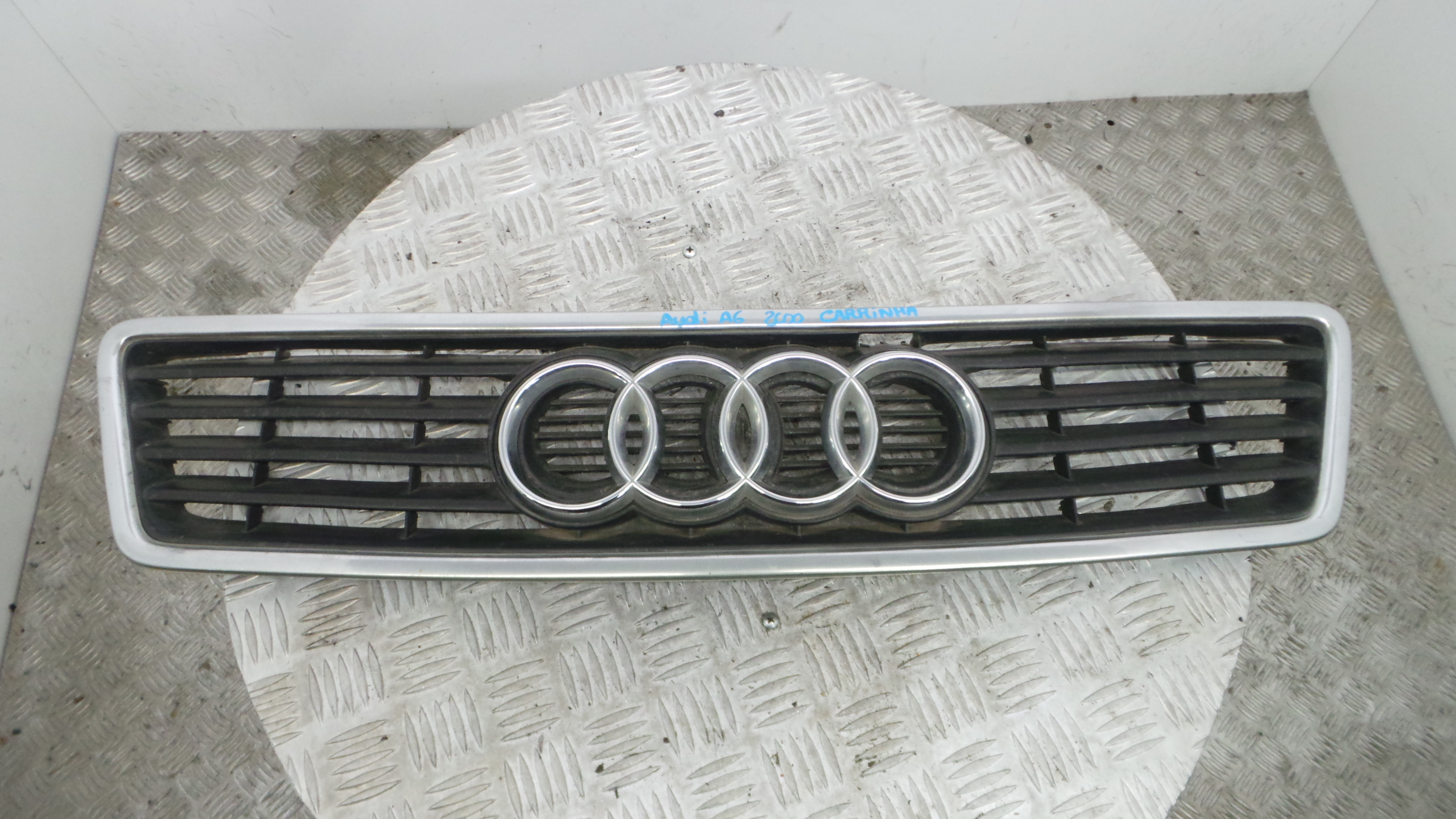 Grelha da Frente 0700902 - AUDI A6 C5 Avant (4B5)-36425118