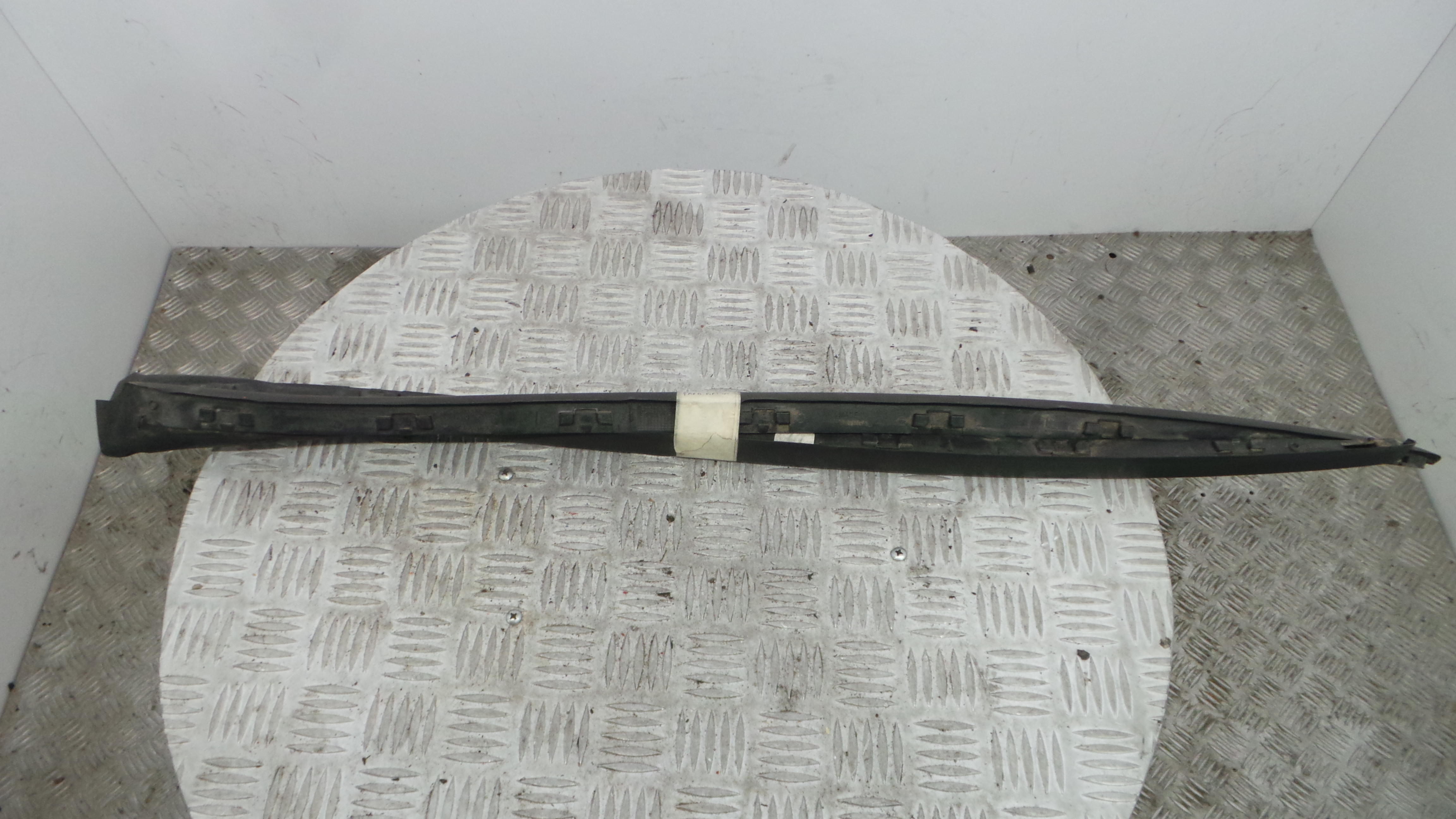 Borracha de Para-brisa 6J0854319 - SEAT IBIZA IV (6J5, 6P1), IBIZA Mk IV (6J5, 6P1)-36425359