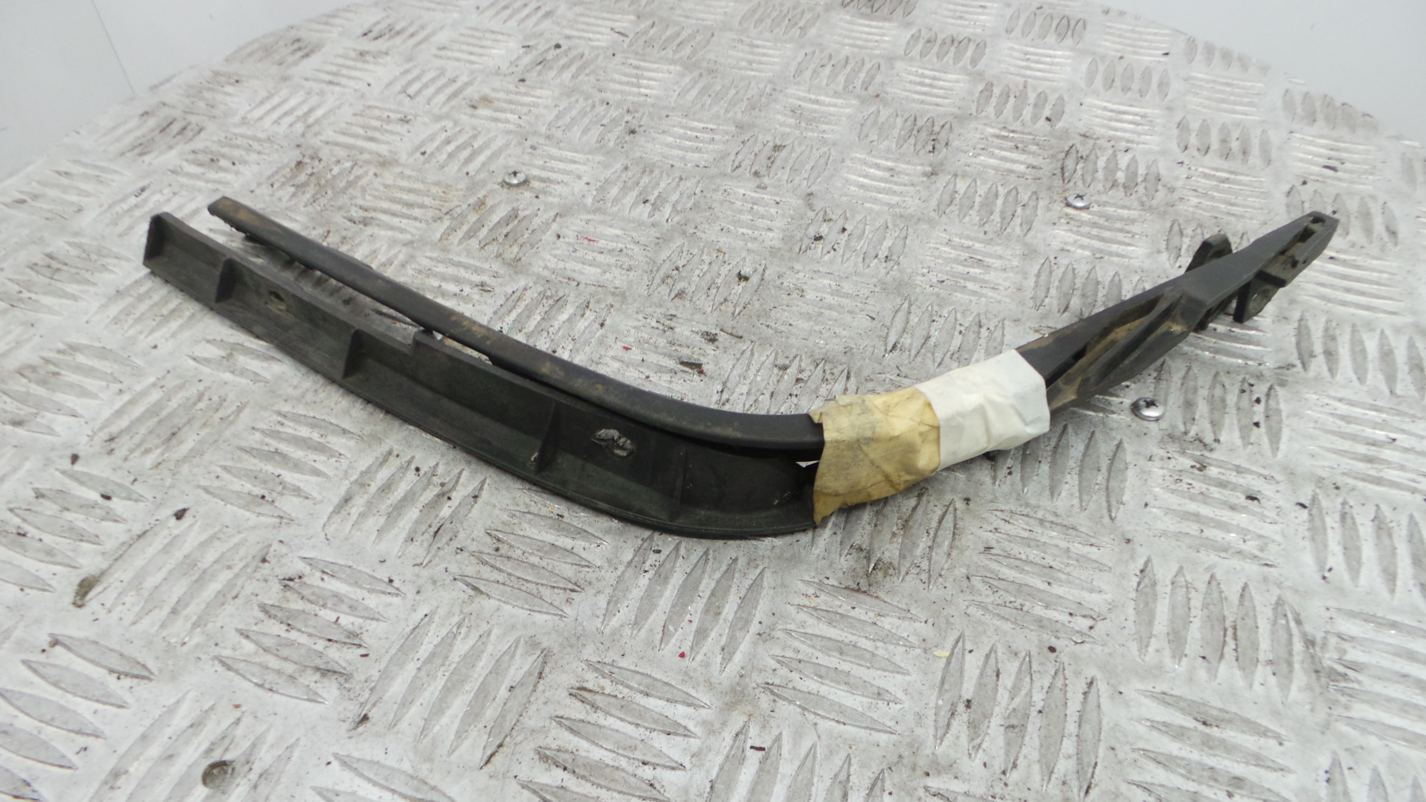 Suporte do Para Choques 6K6807394 - SEAT IBIZA II (6K1), IBIZA Mk II (6K1)-36425371