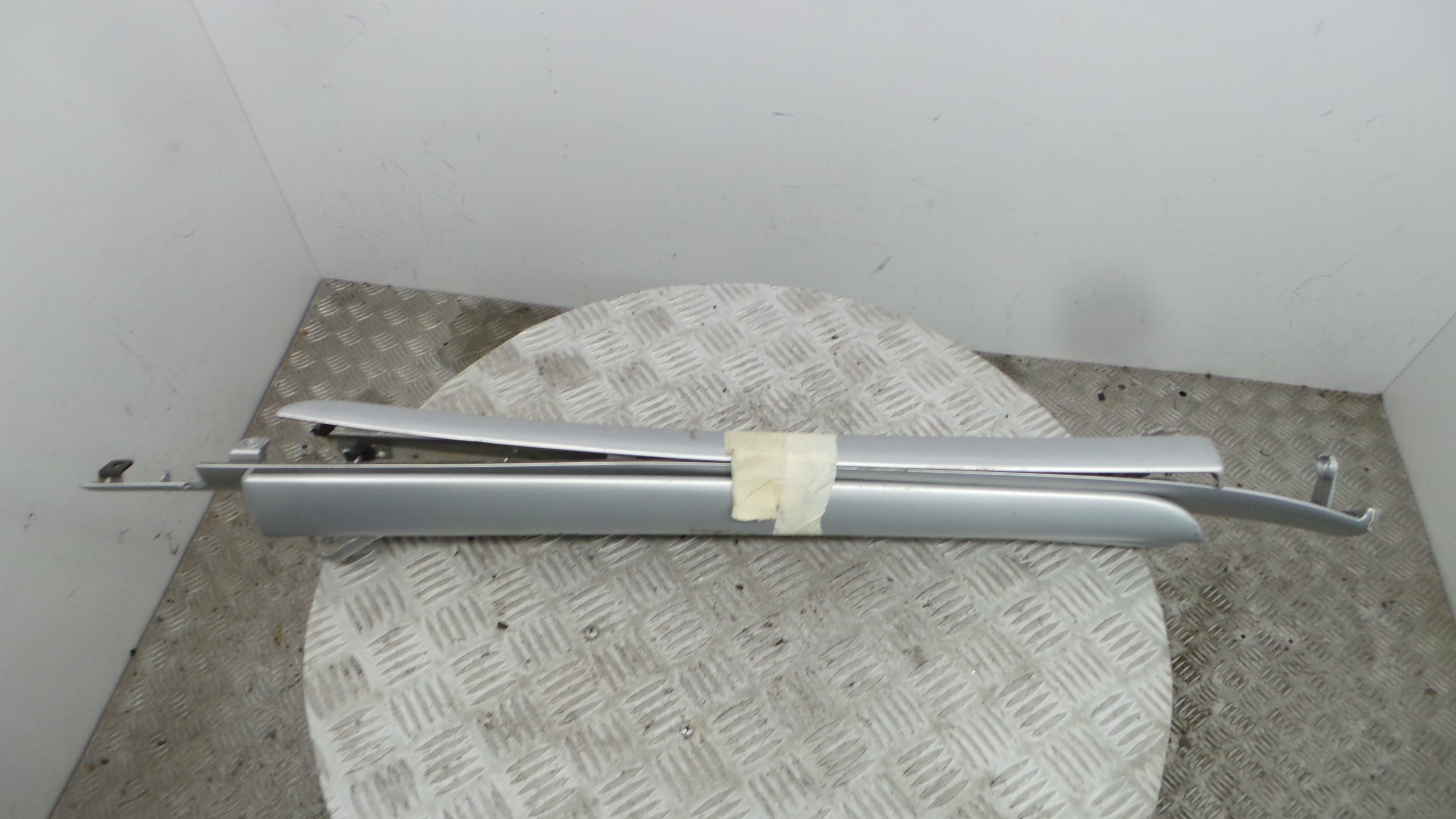 Friso Porta 8E1853190 - AUDI A4 B7 Avant (8ED)-36425391