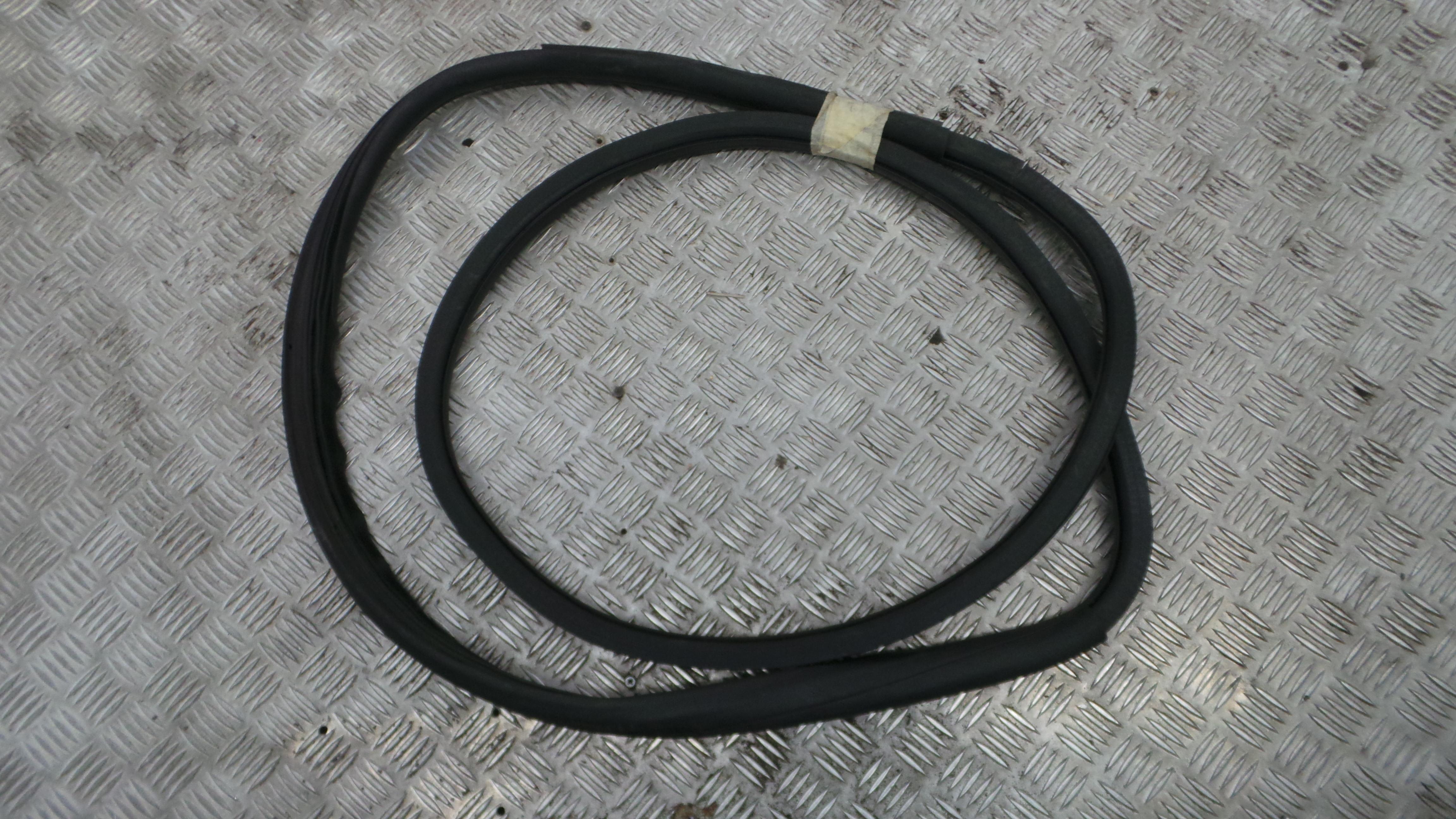 Borracha Porta Frente Esquerda  - SEAT IBIZA III (6L1), IBIZA Mk III (6L1)-36430482