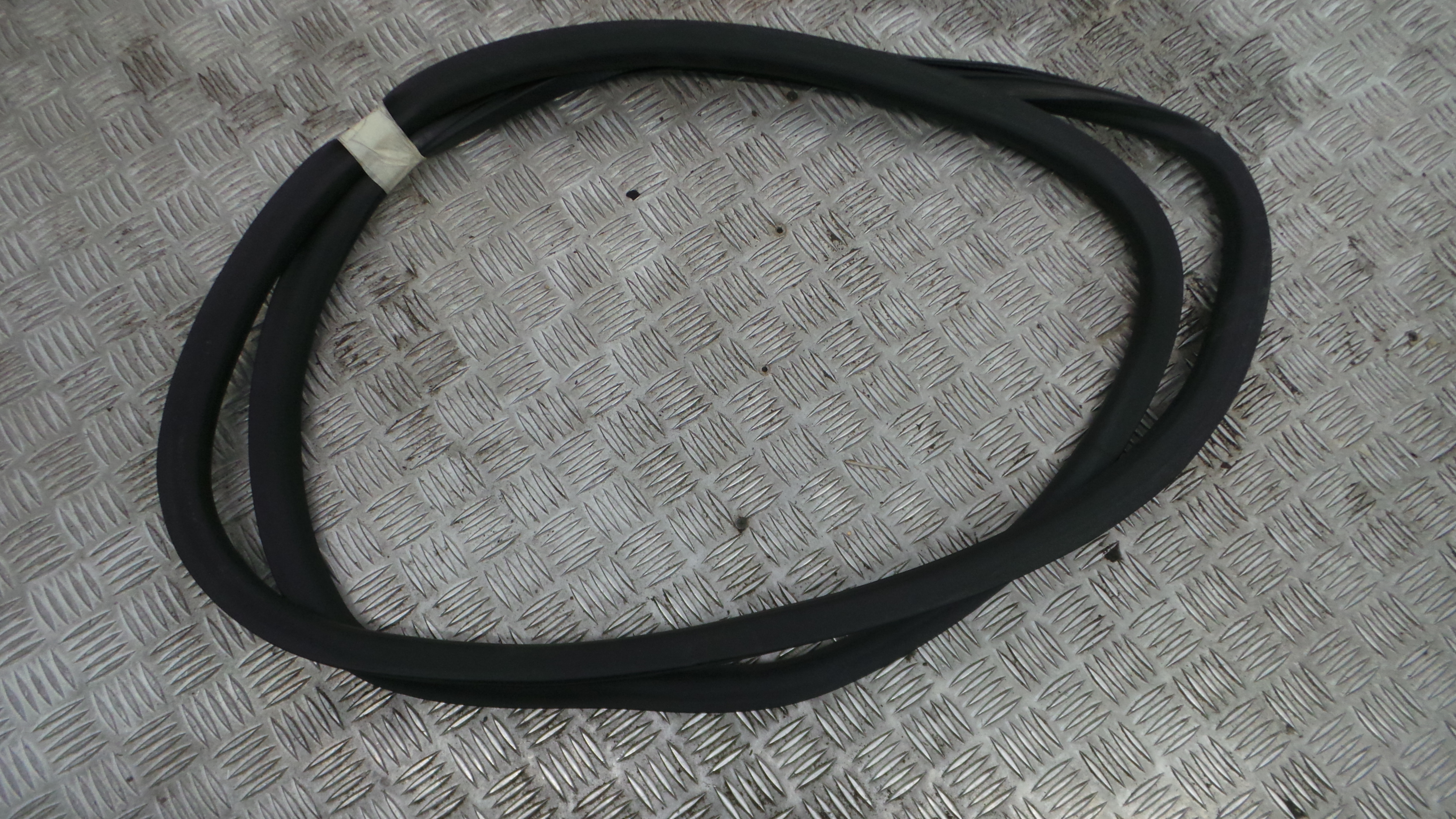 Borracha Porta Esquerda 6J3867365 - SEAT IBIZA IV (6J5, 6P1), IBIZA Mk IV (6J5, 6P1)-36430484