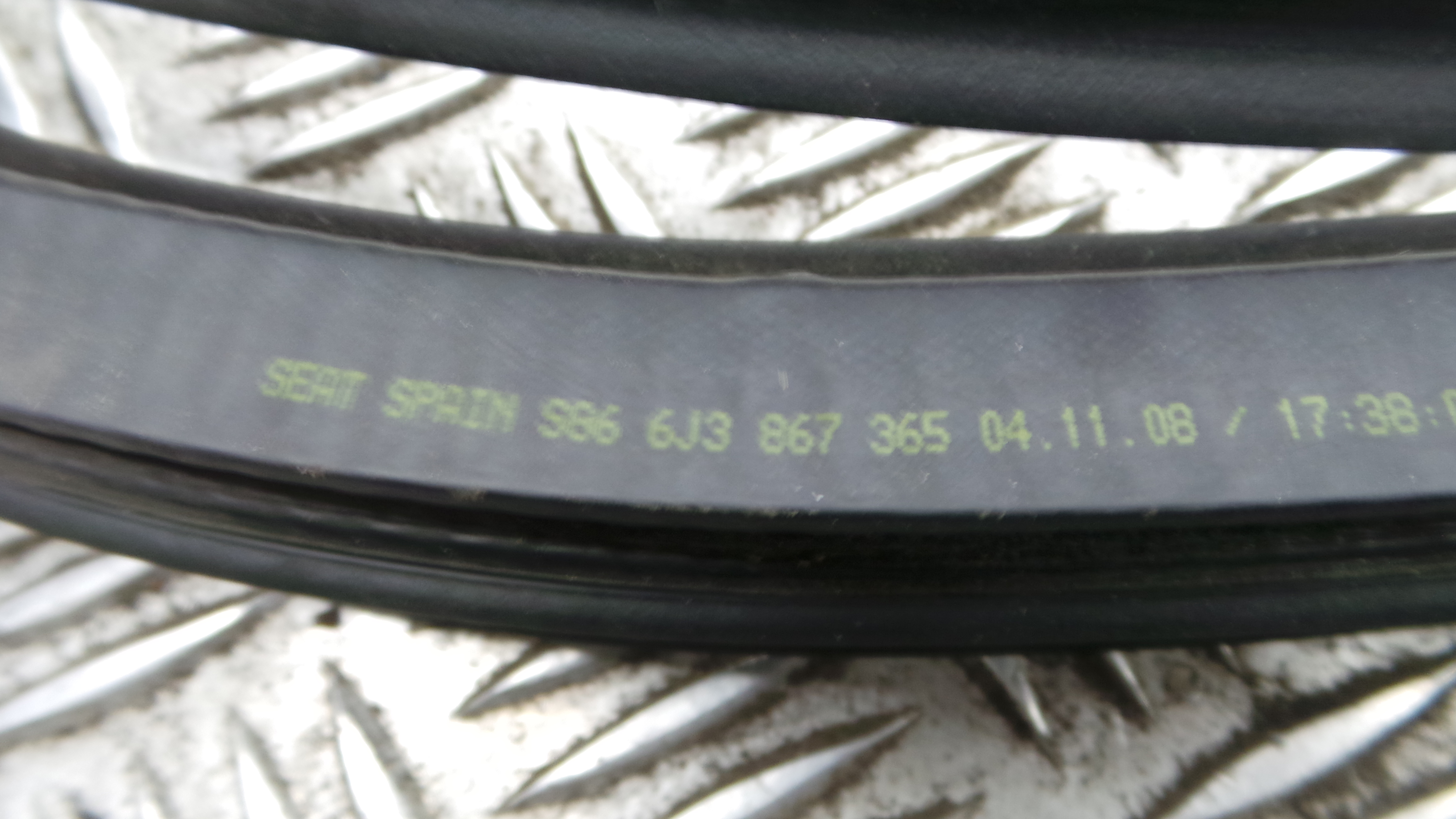 Borracha Porta Esquerda 6J3867365 - SEAT IBIZA IV (6J5, 6P1), IBIZA Mk IV (6J5, 6P1)-36430484