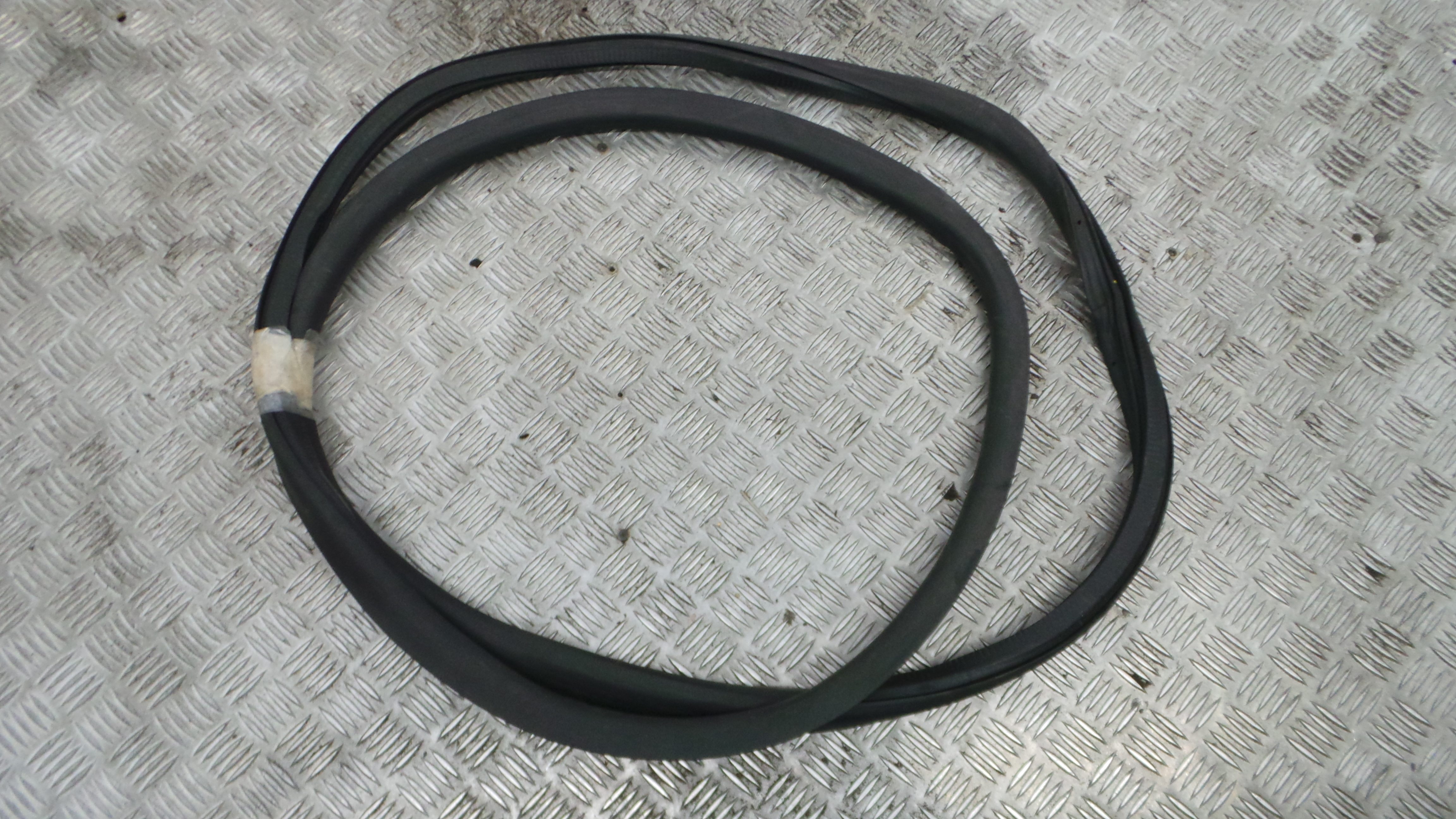 Borracha Porta Direita 6J3867365B - SEAT IBIZA IV (6J5, 6P1), IBIZA Mk IV (6J5, 6P1)-36430858