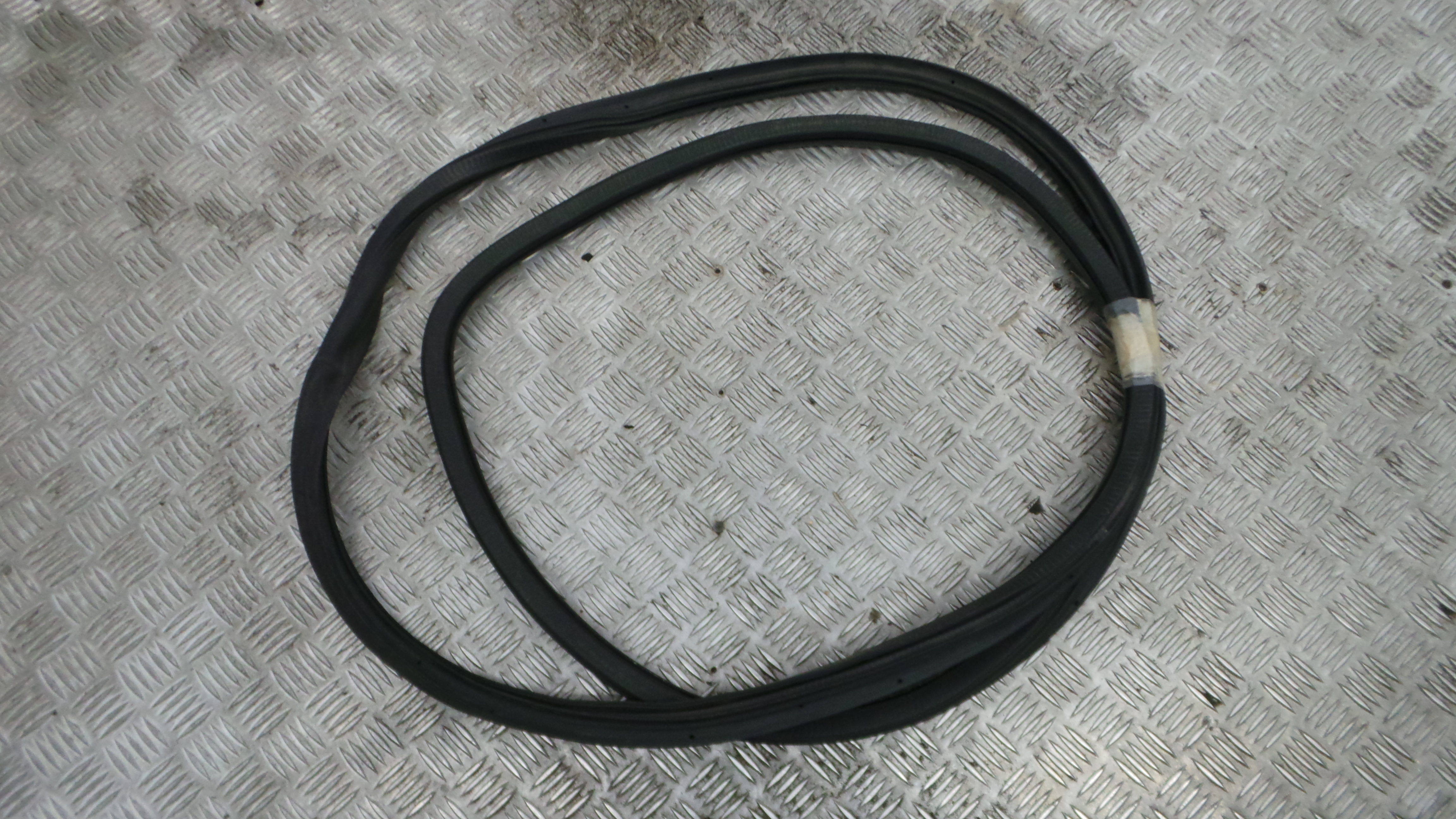 Borracha Porta Direita 6J3867365B - SEAT IBIZA IV (6J5, 6P1), IBIZA Mk IV (6J5, 6P1)-36430858