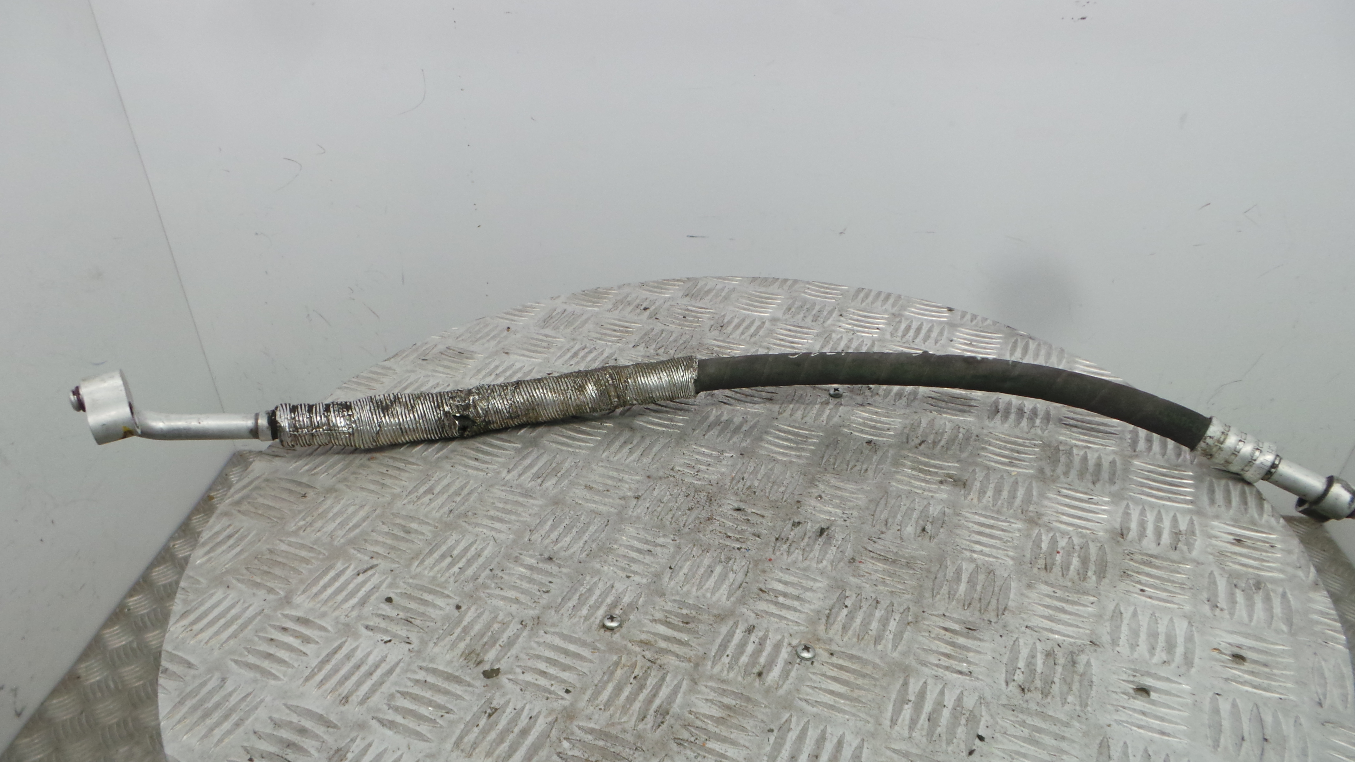 Tubo Ar Condicionado 1J0820721C - VW GOLF IV (1J1), GOLF Mk IV (1J1)-36430921