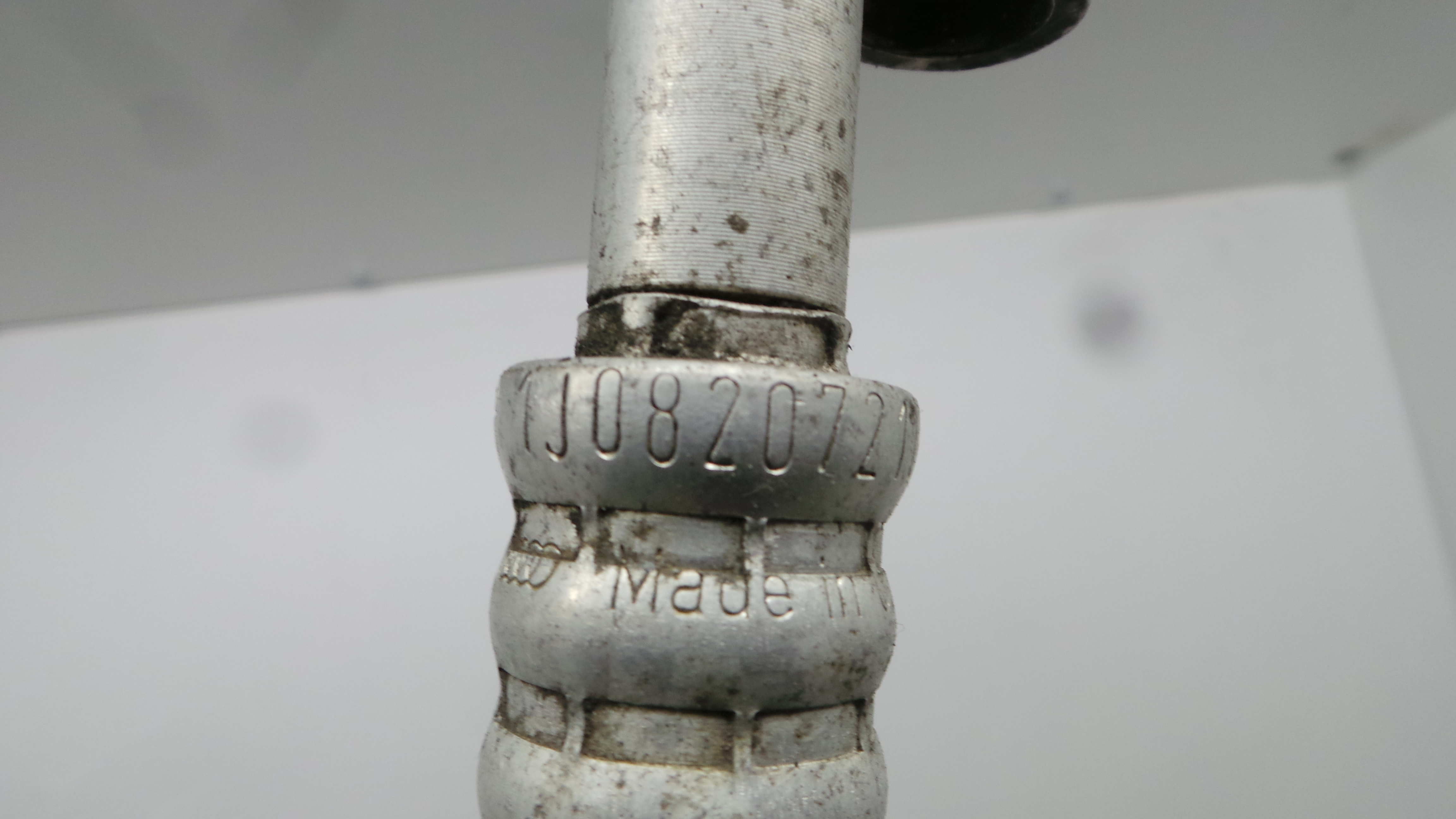 Tubo Ar Condicionado 1J0820721C - VW GOLF IV (1J1), GOLF Mk IV (1J1)-36430921