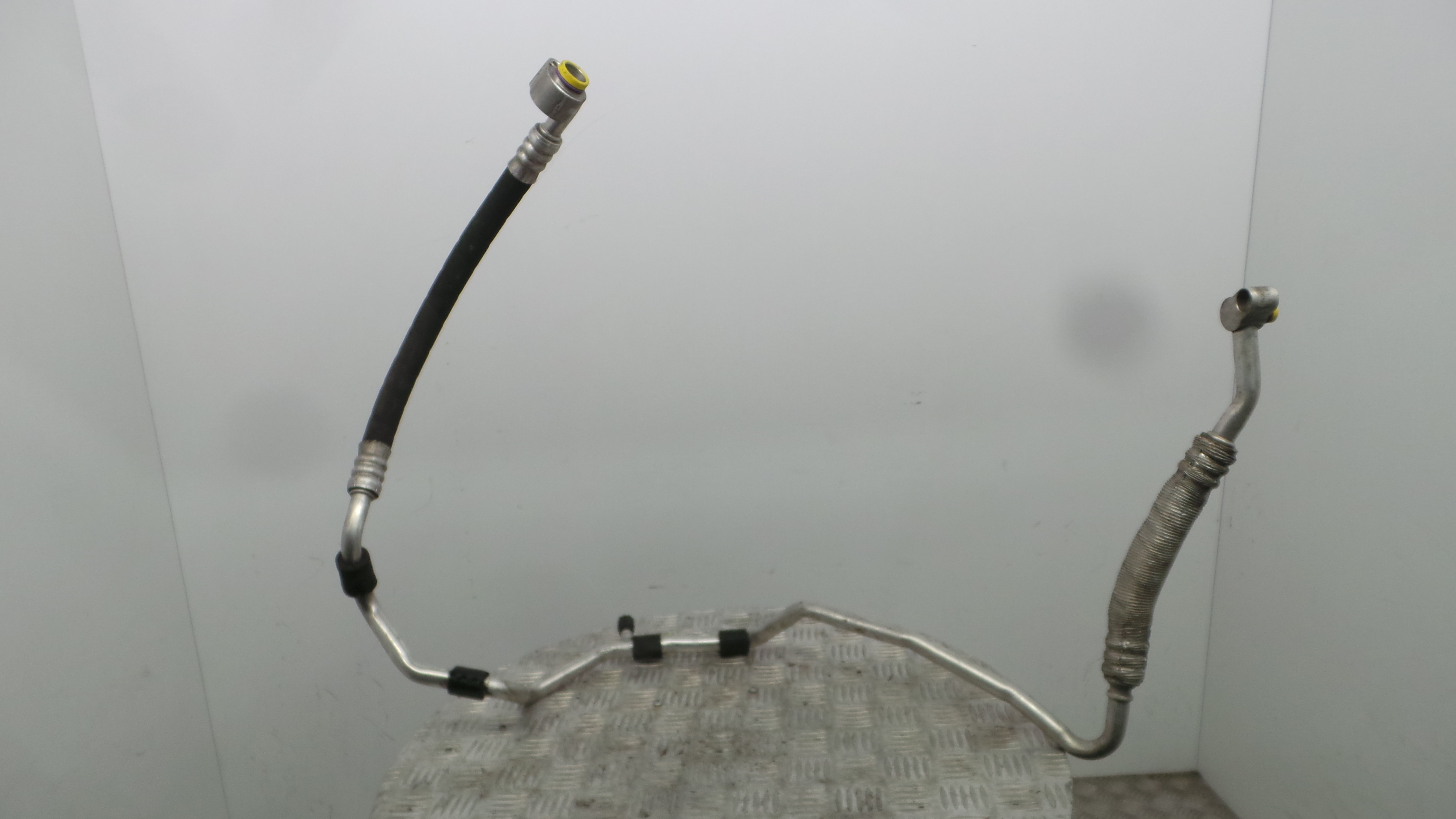 Tubo Ar Condicionado 1K0820743BK - SEAT LEON (1P1)-36430943