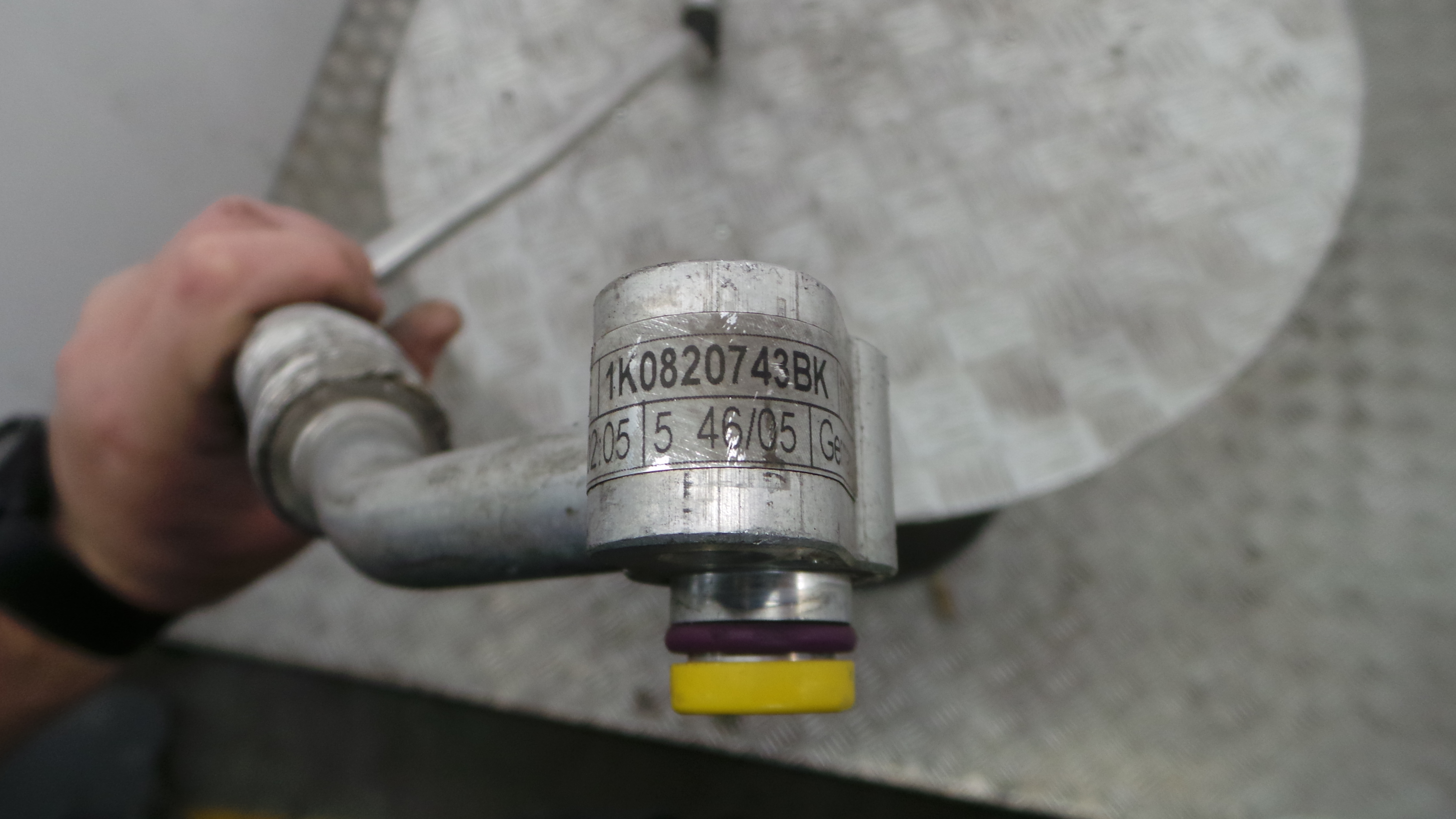 Tubo Ar Condicionado 1K0820743BK - SEAT LEON (1P1)-36430943