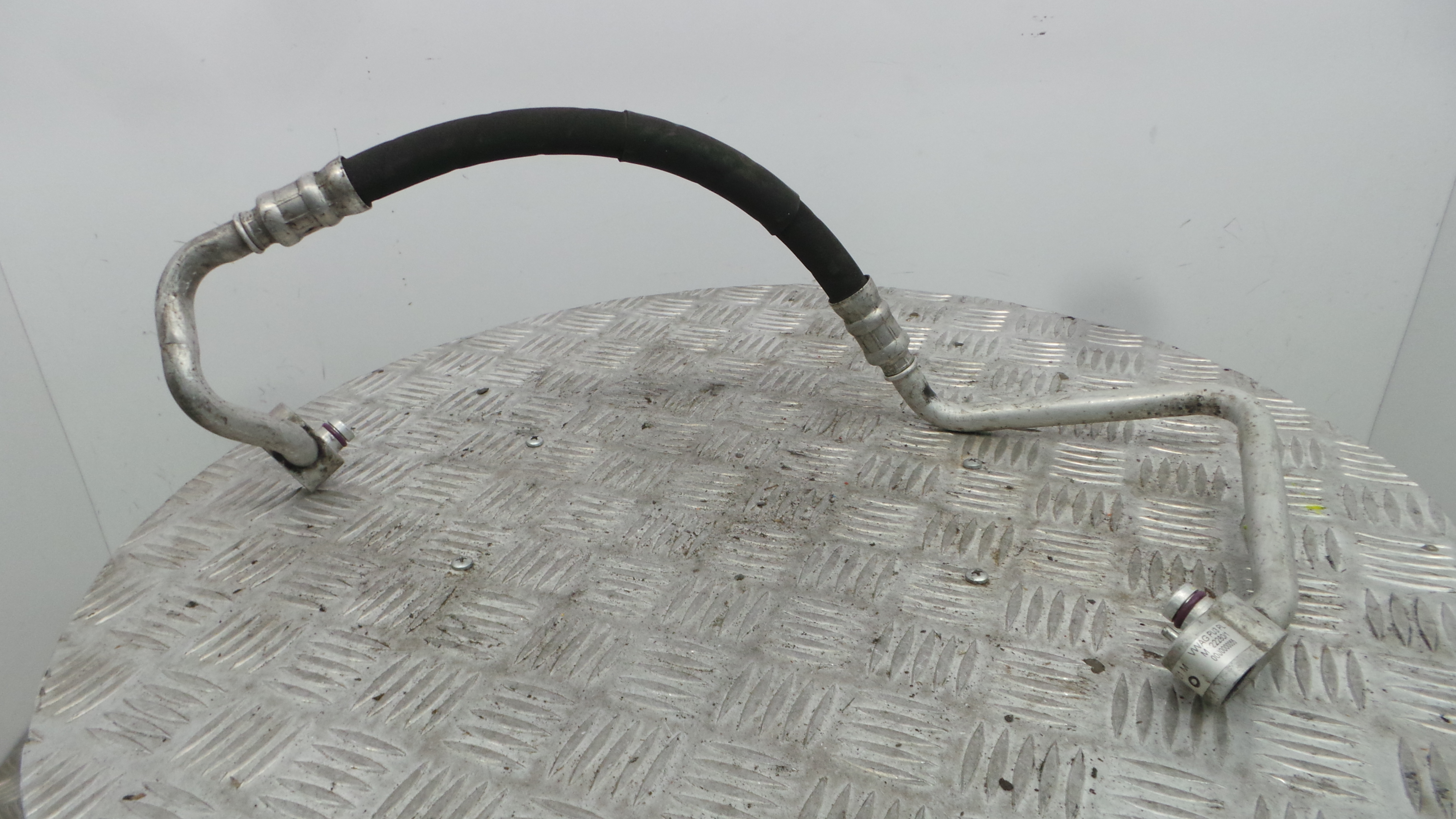 Tubo Ar Condicionado 3C0820721M - VW PASSAT B6 (3C2)-36431018