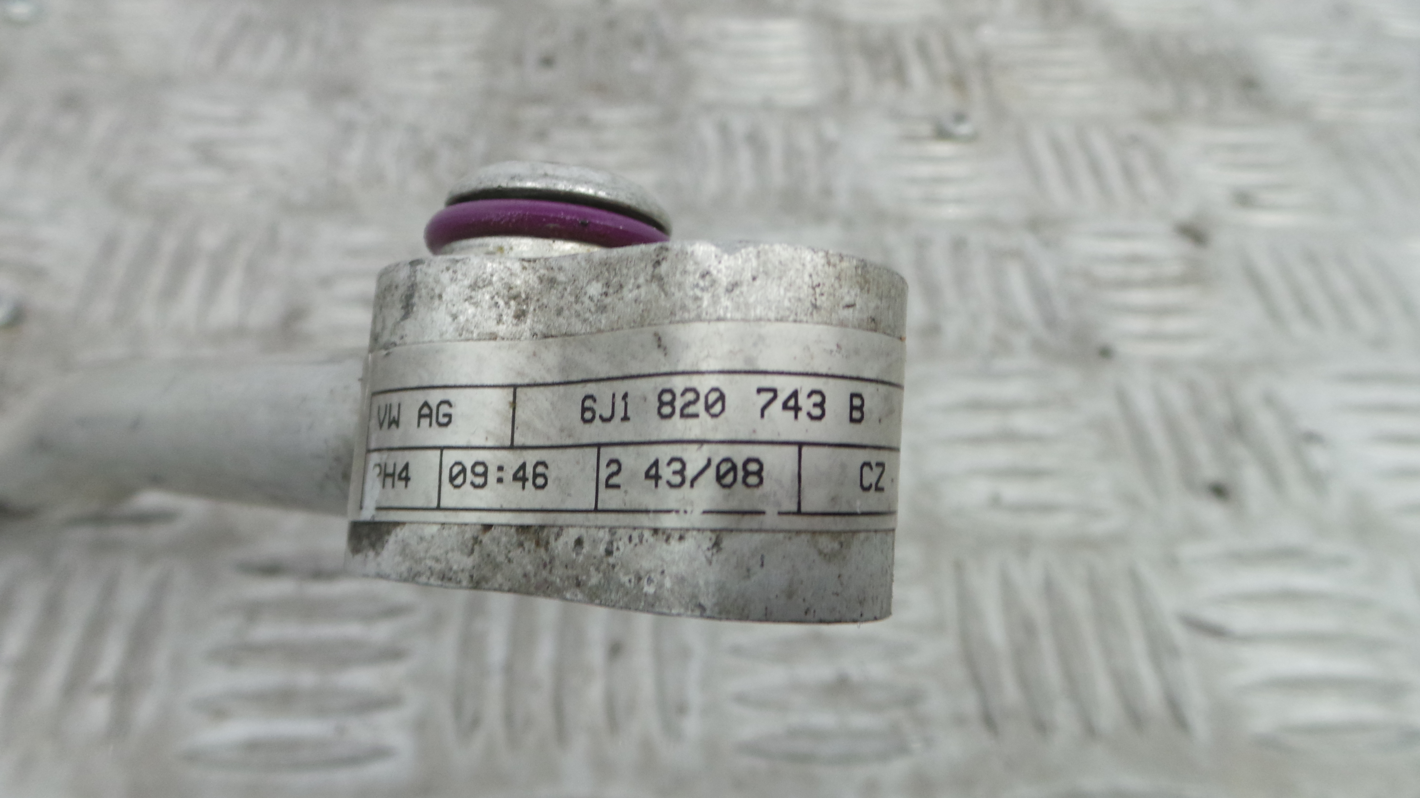 Tubo Ar Condicionado 6J1820743B - SEAT IBIZA IV (6J5, 6P1), IBIZA Mk IV (6J5, 6P1)-36431027