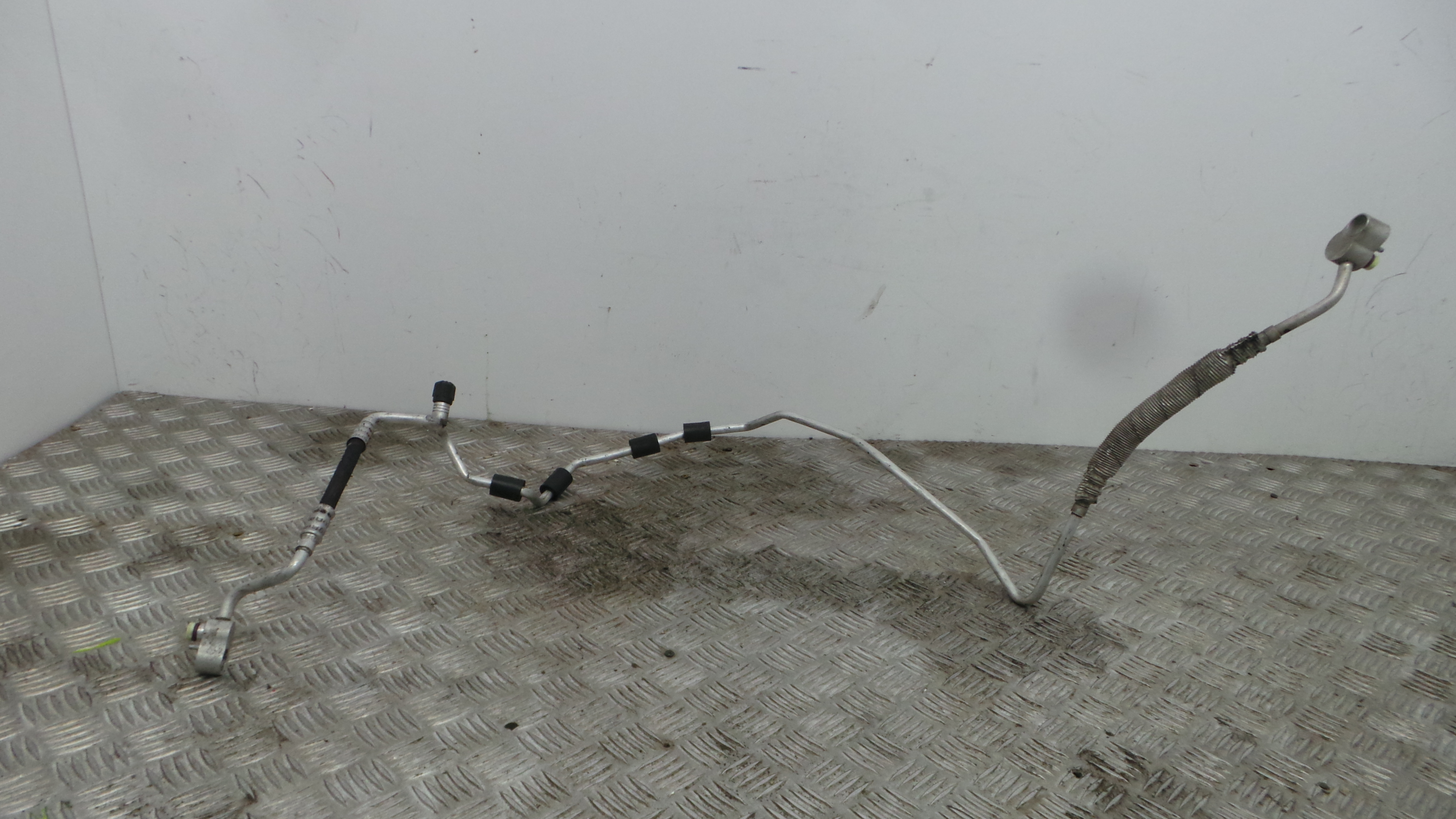 Tubo Ar Condicionado 1K0820741AD - SEAT LEON (1P1)-36431039