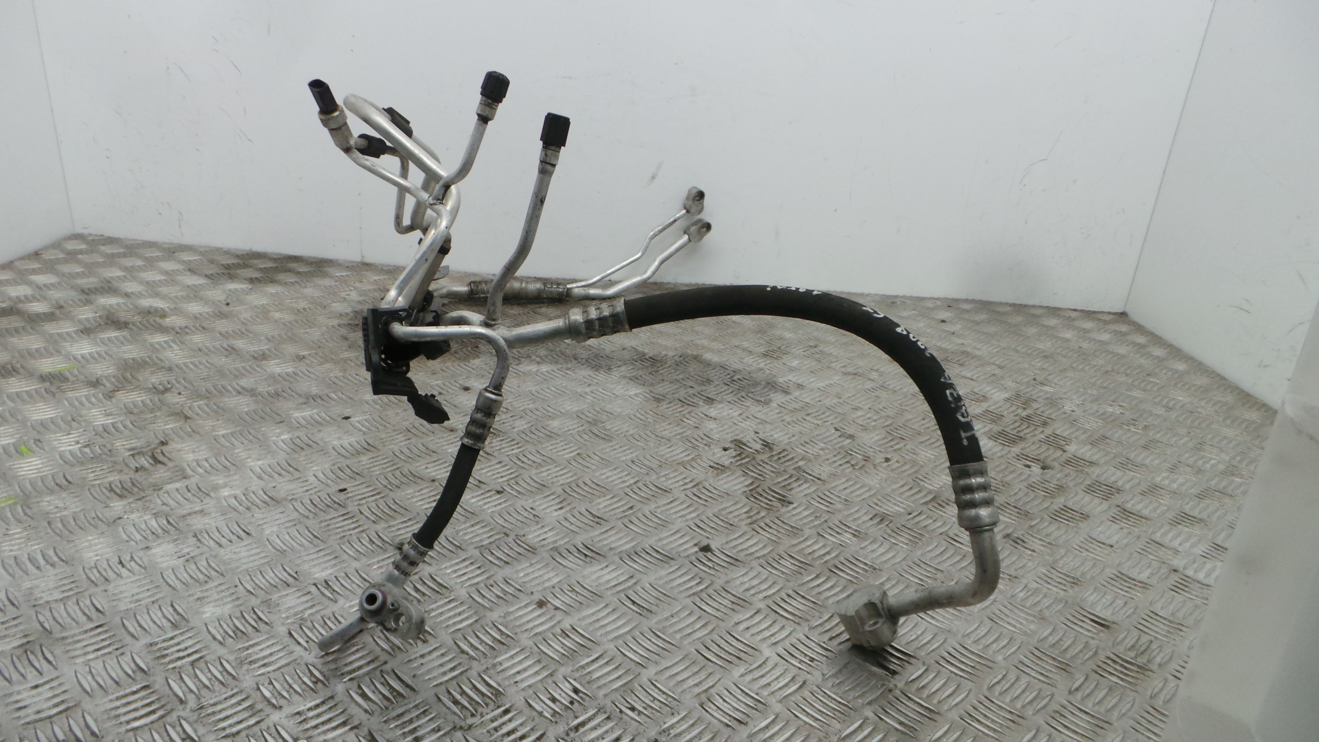 Tubo Ar Condicionado 6J1820843C - SEAT IBIZA IV (6J5, 6P1), IBIZA Mk IV (6J5, 6P1)-36431050