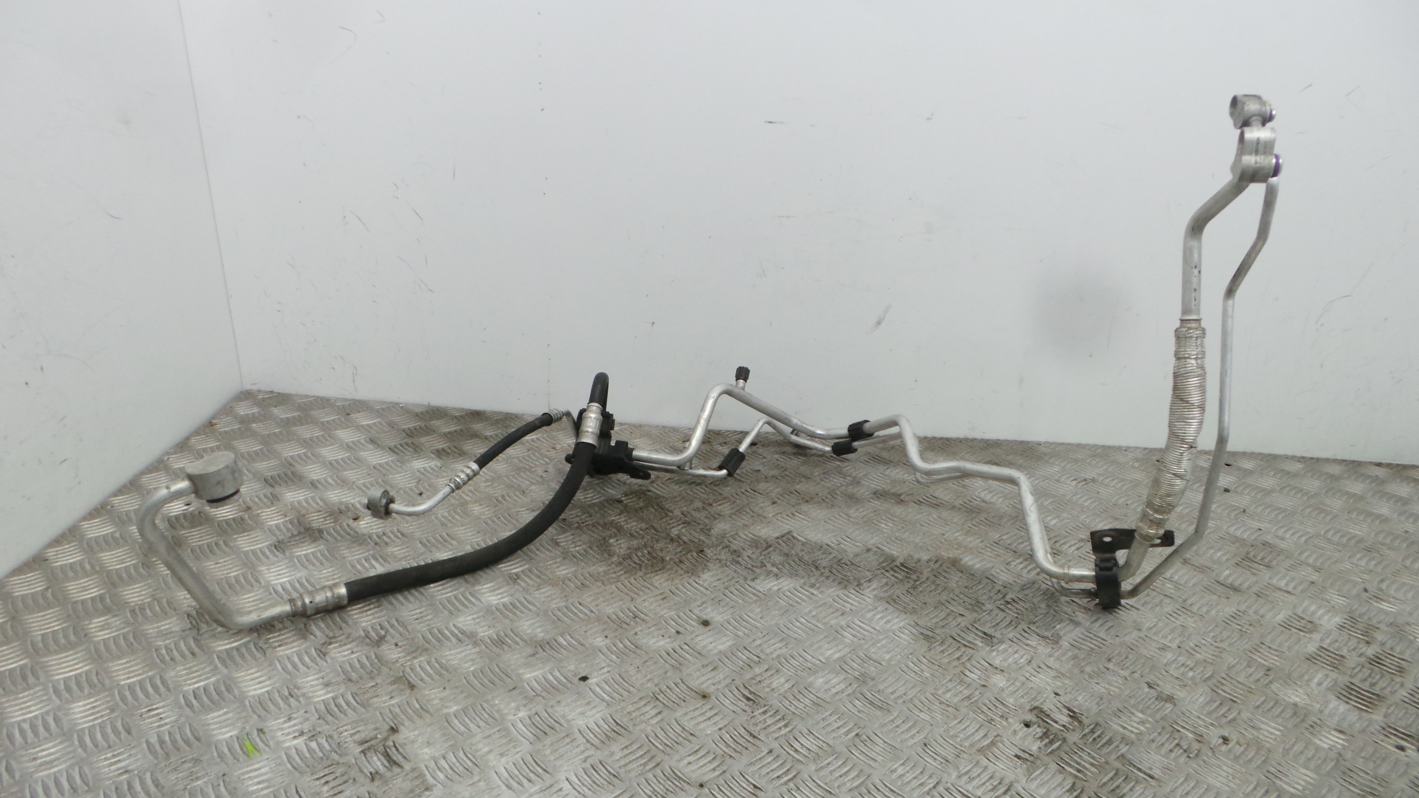 Tubos De Ar Condicionado 6R1820743K - SEAT IBIZA IV (6J5, 6P1), IBIZA Mk IV (6J5, 6P1)-36431058