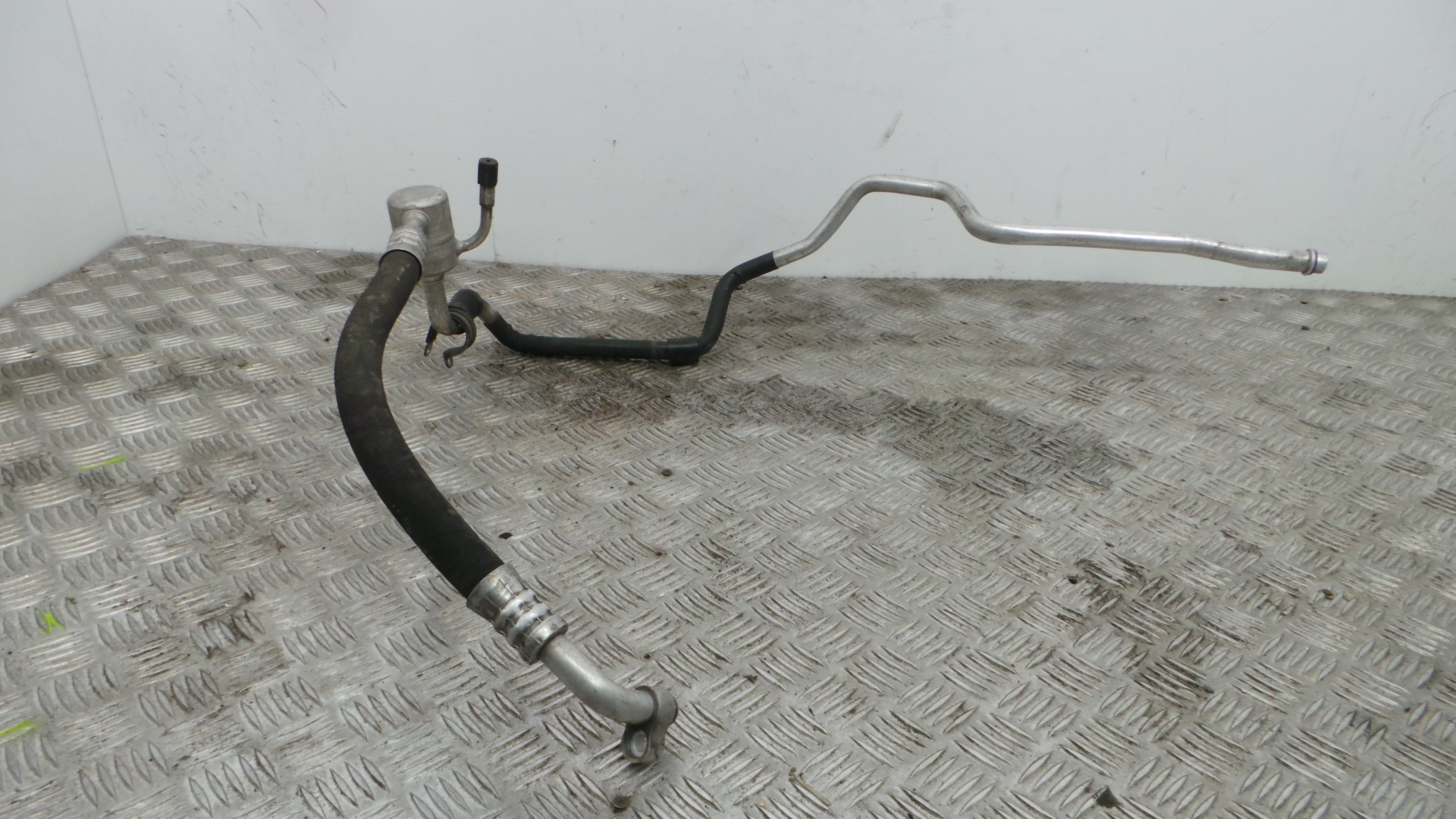 Tubo Ar Condicionado 1J1820743M - VW BORA I (1J2)-36431107