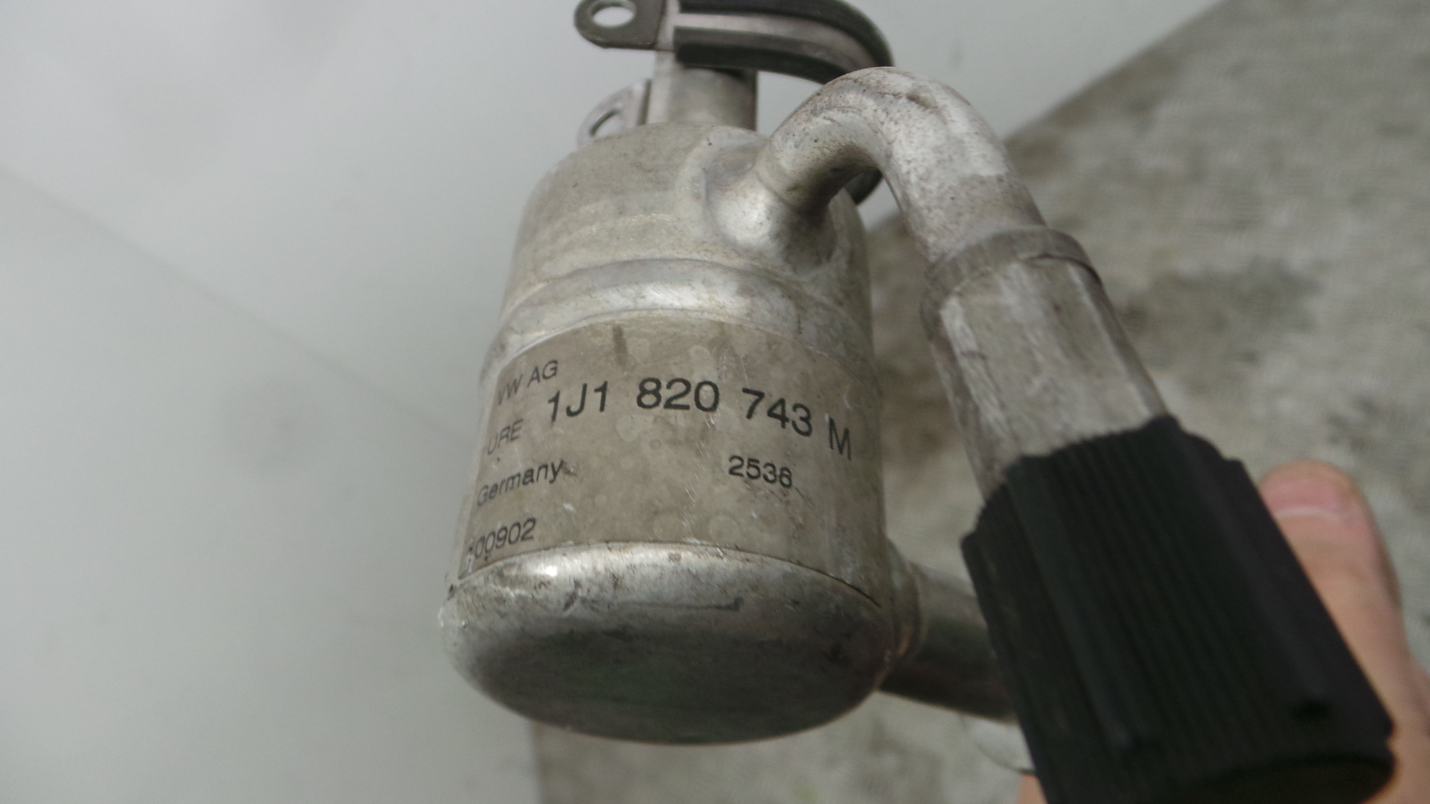 Tubo Ar Condicionado 1J1820743M - VW BORA I (1J2)-36431107