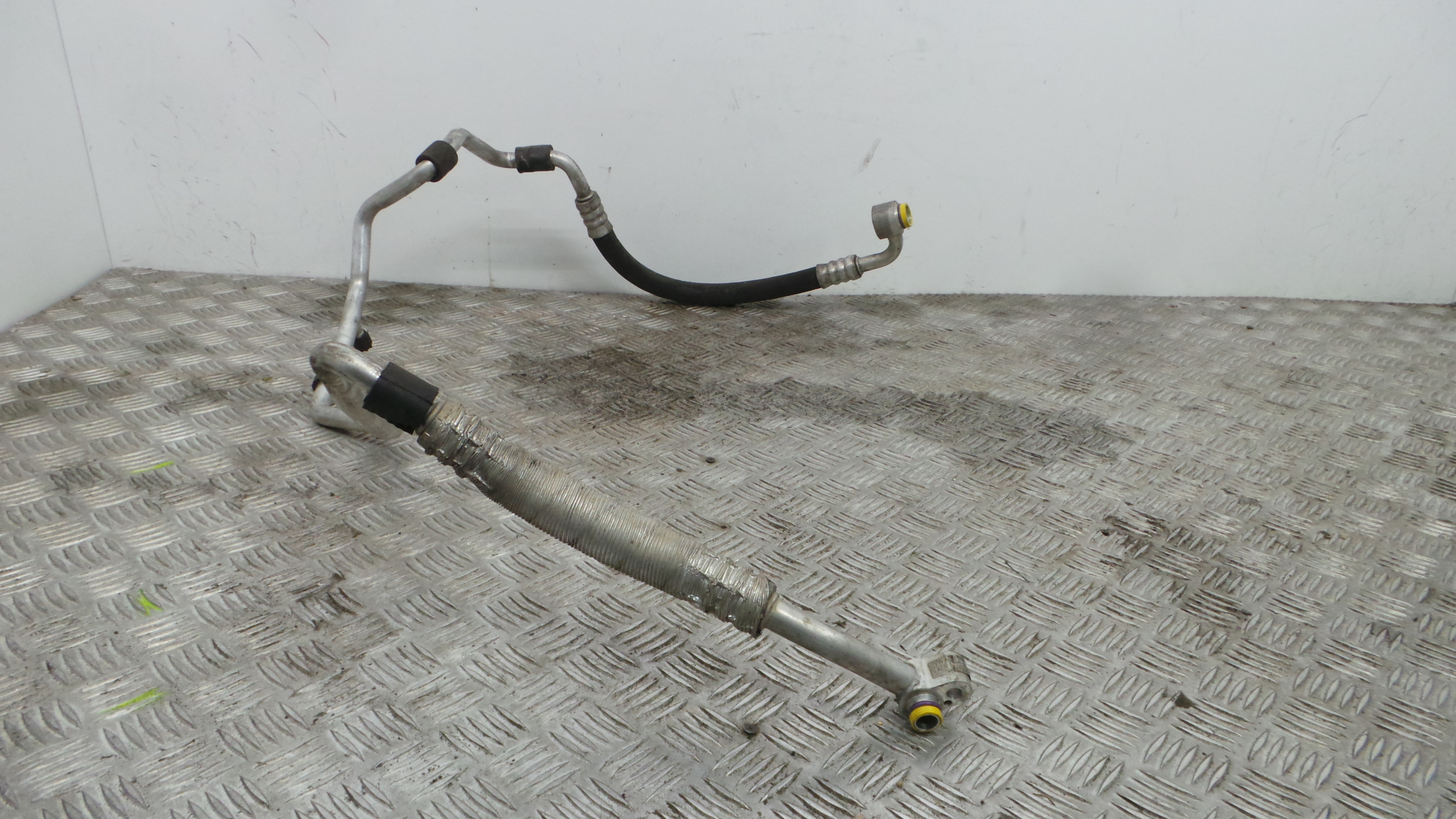 Tubo Ar Condicionado 1K0820743AM - AUDI A3 (8P1)-36431134