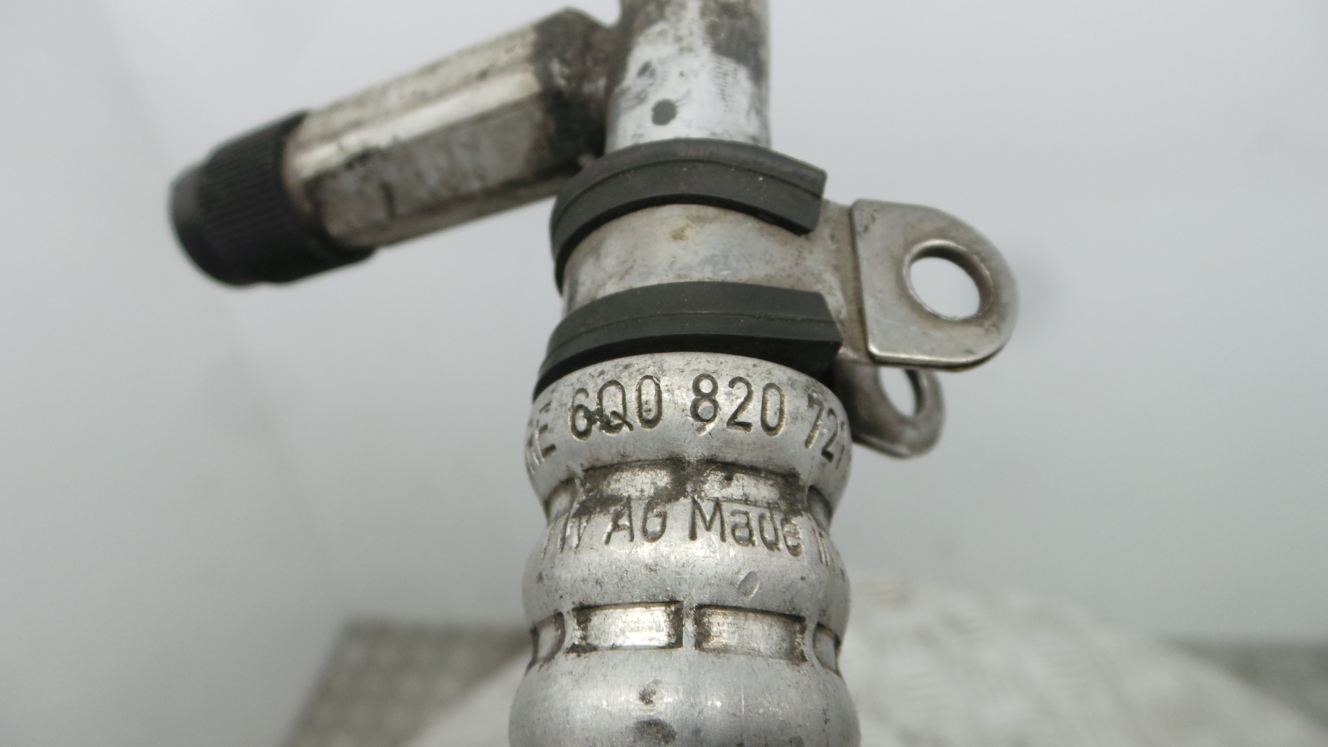 Tubo Ar Condicionado 6Q0820721H - VW POLO (9N_, 9A_)-36431166