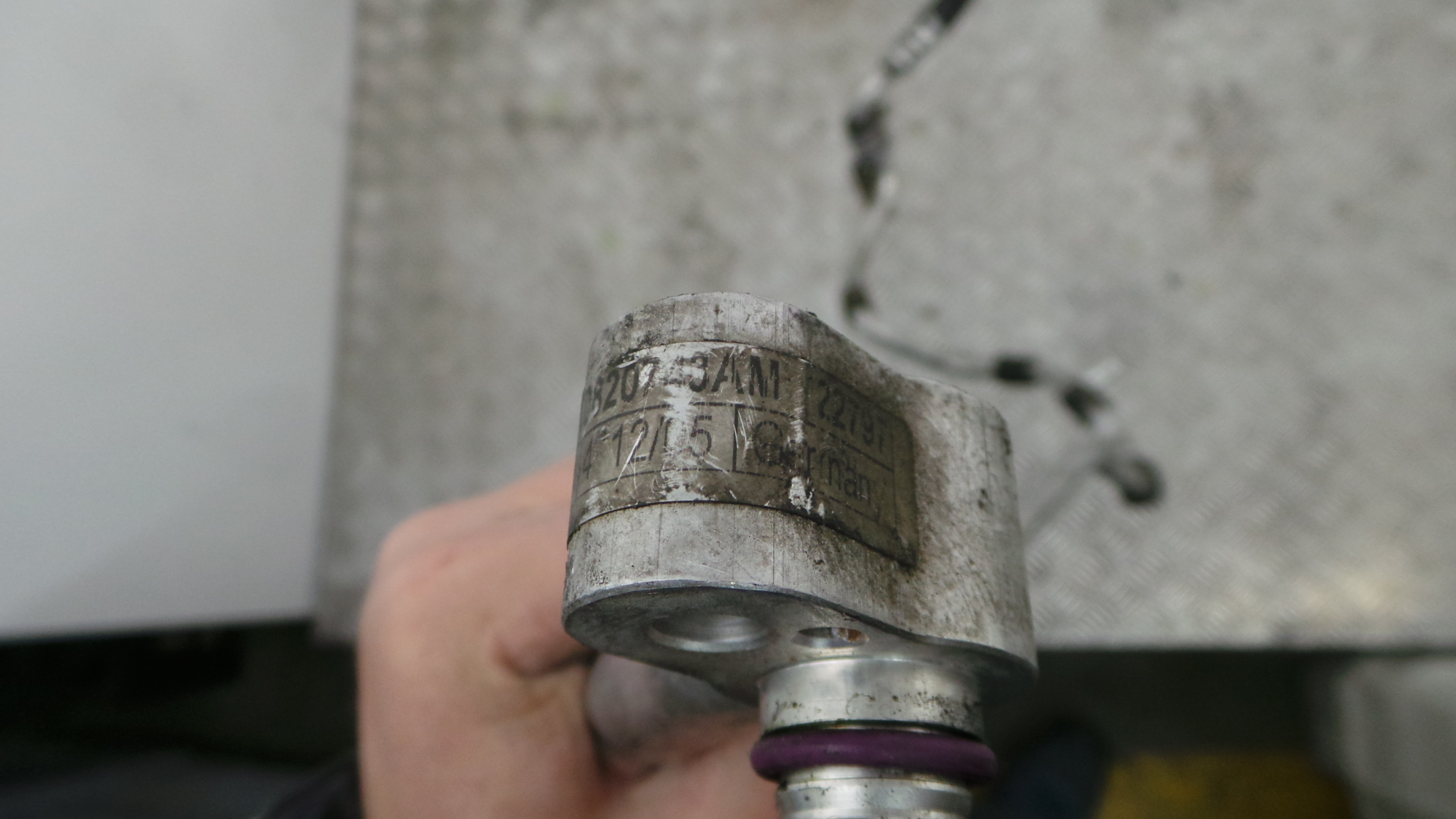 Tubo Ar Condicionado 1K0820743AM - VW GOLF V (1K1)-36431345