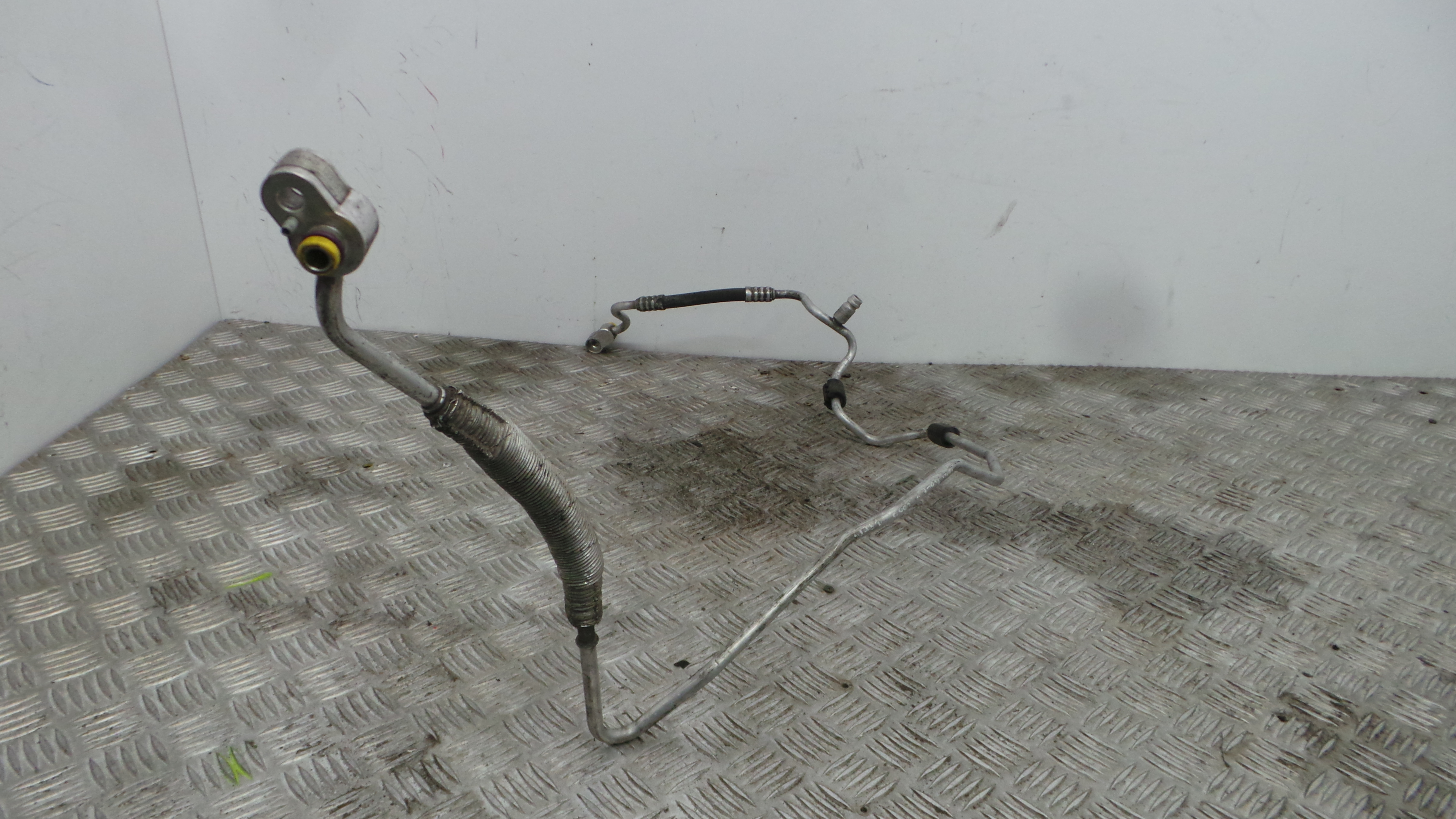 Tubo Ar Condicionado 1K0820741AD - VW GOLF V (1K1)-36431369