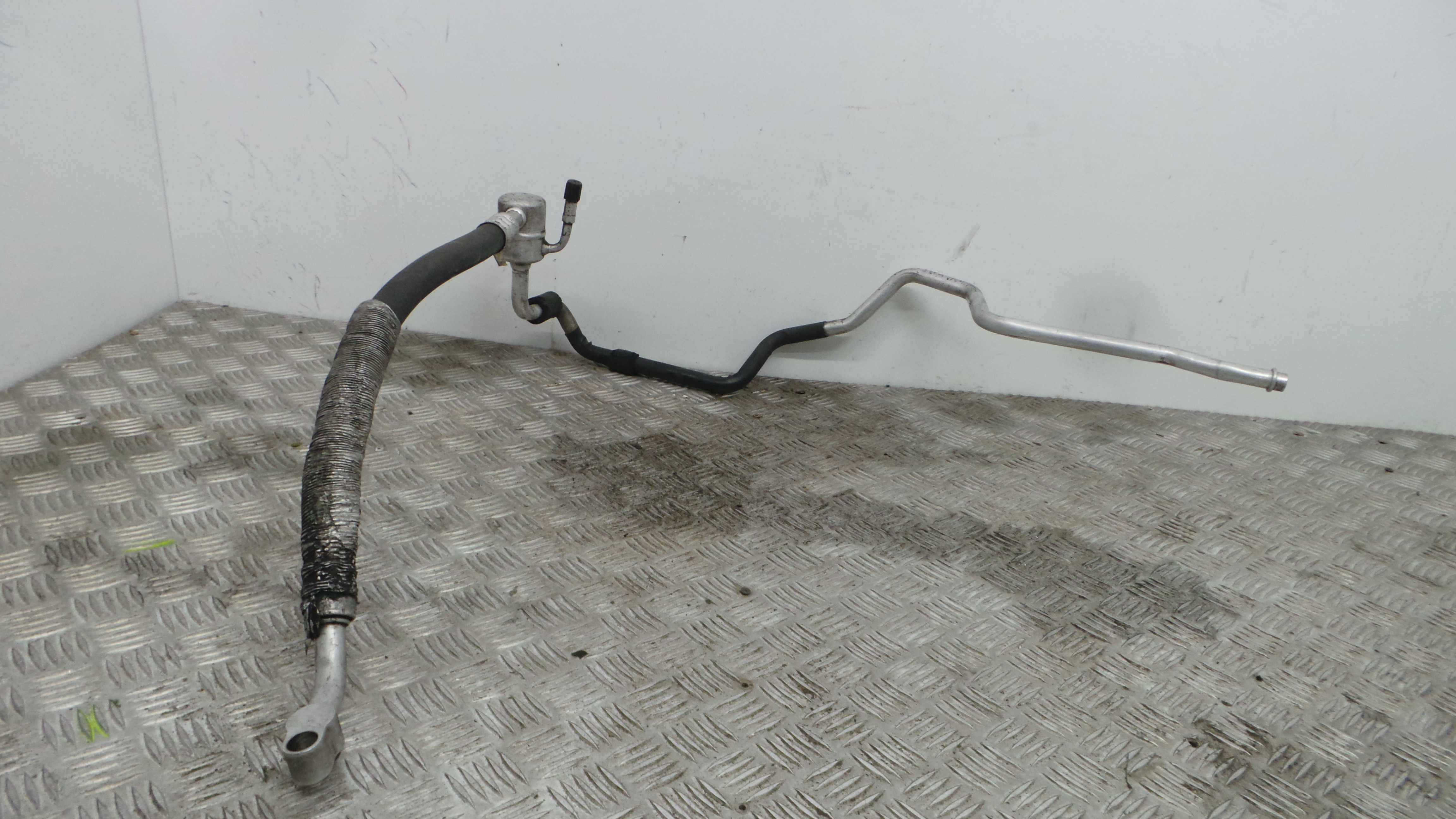 Tubo Ar Condicionado 1J1820743K - VW GOLF IV (1J1), GOLF Mk IV (1J1)-36431377