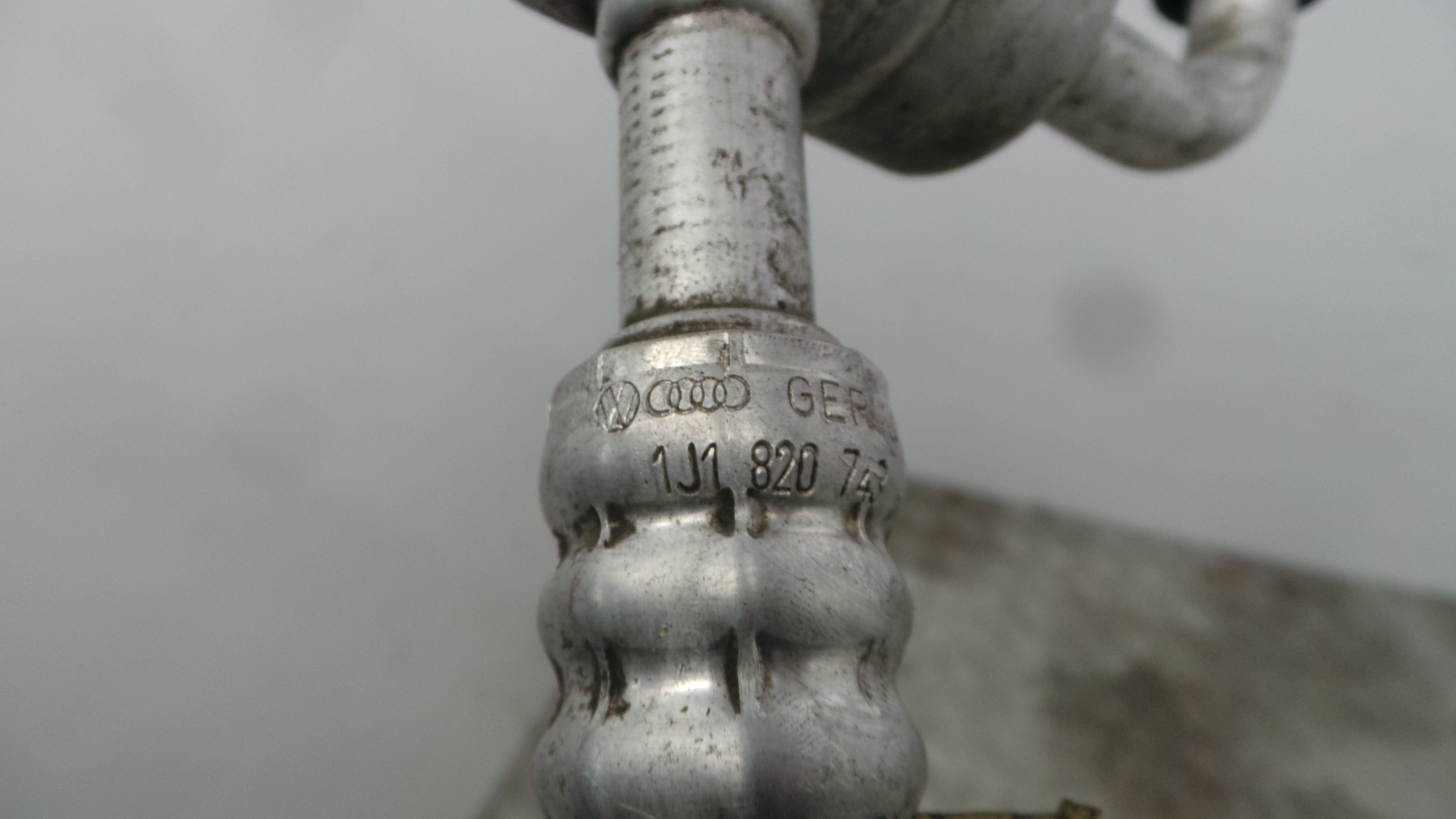 Tubo Ar Condicionado 1J1820743K - VW GOLF IV (1J1), GOLF Mk IV (1J1)-36431377