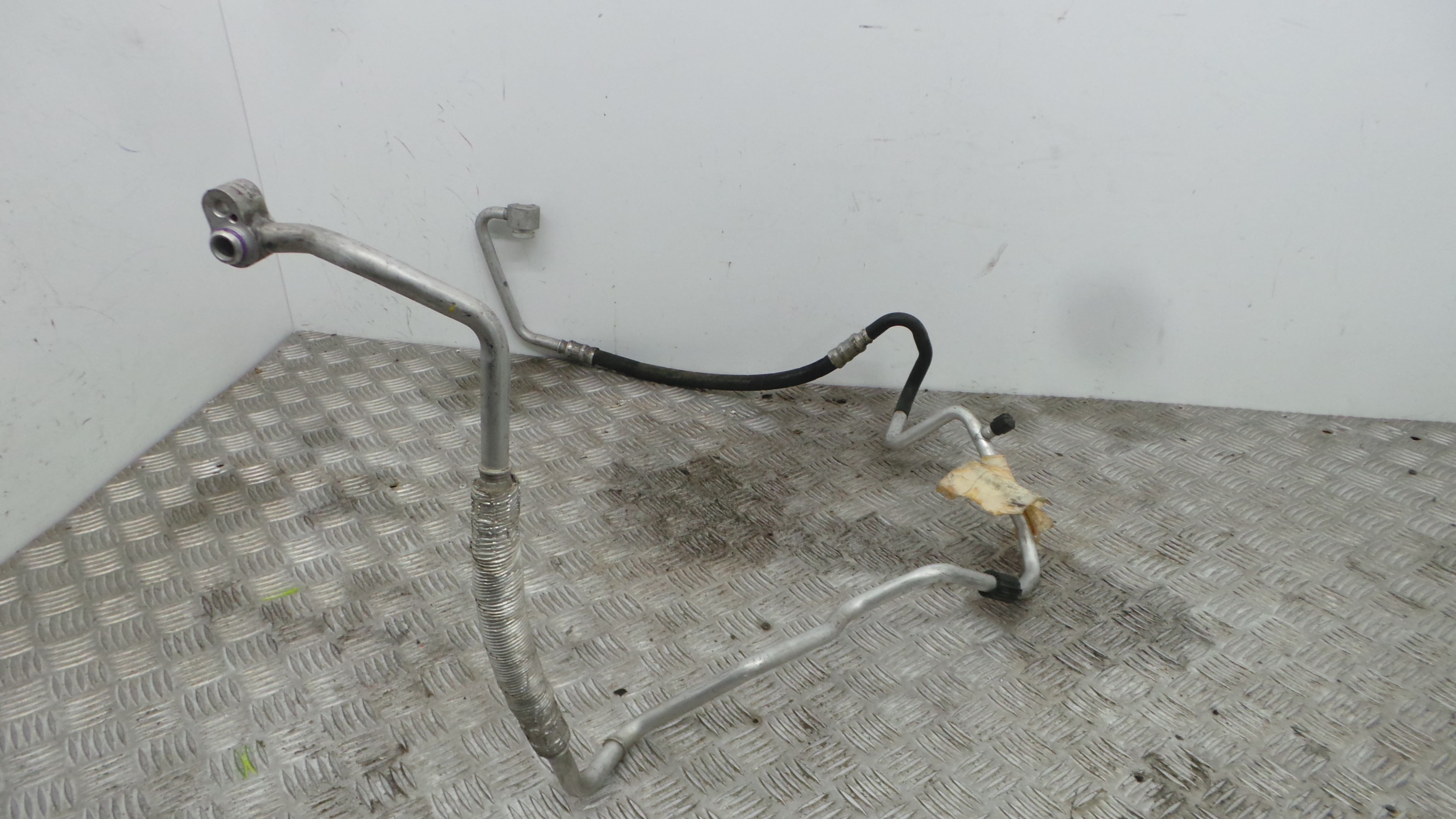 Tubo Ar Condicionado 6R1820743K - SEAT IBIZA IV (6J5, 6P1), IBIZA Mk IV (6J5, 6P1)-36431387