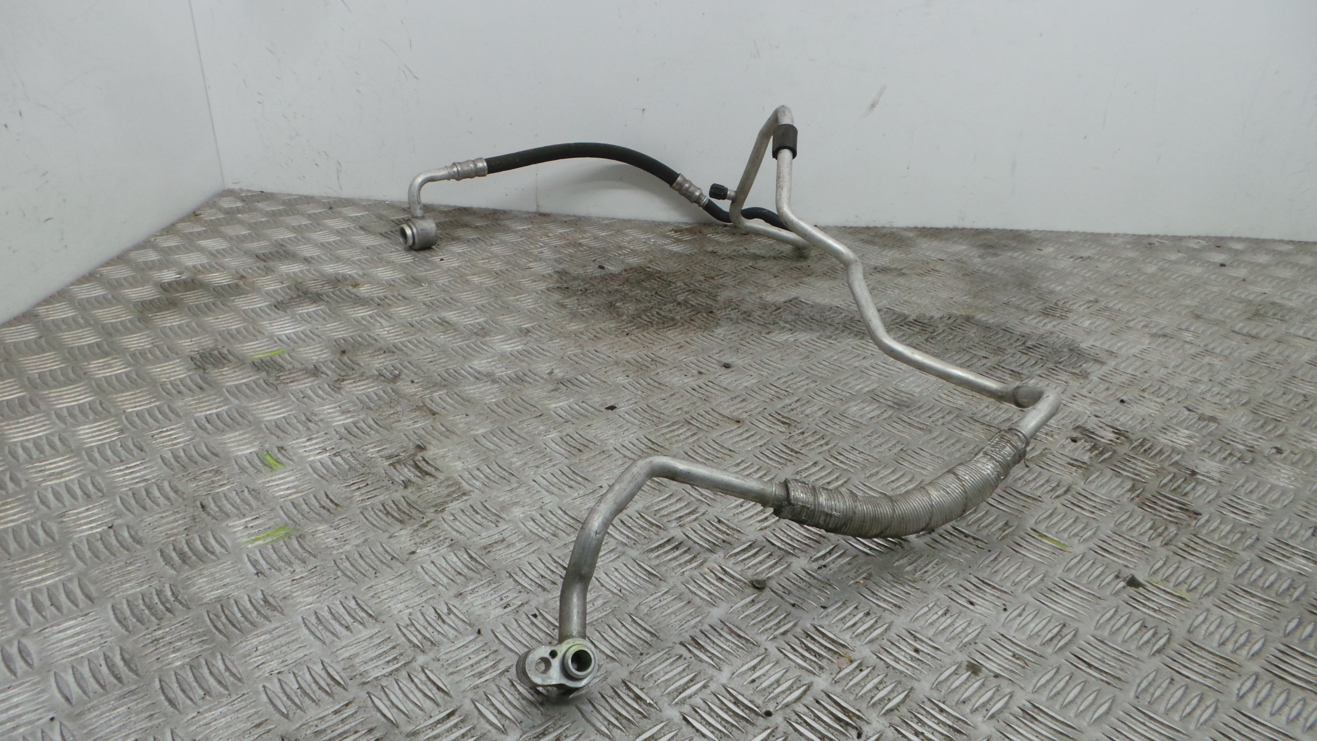 Tubo Ar Condicionado 6P1820743J - SEAT IBIZA IV (6J5, 6P1), IBIZA Mk IV (6J5, 6P1)-36431596