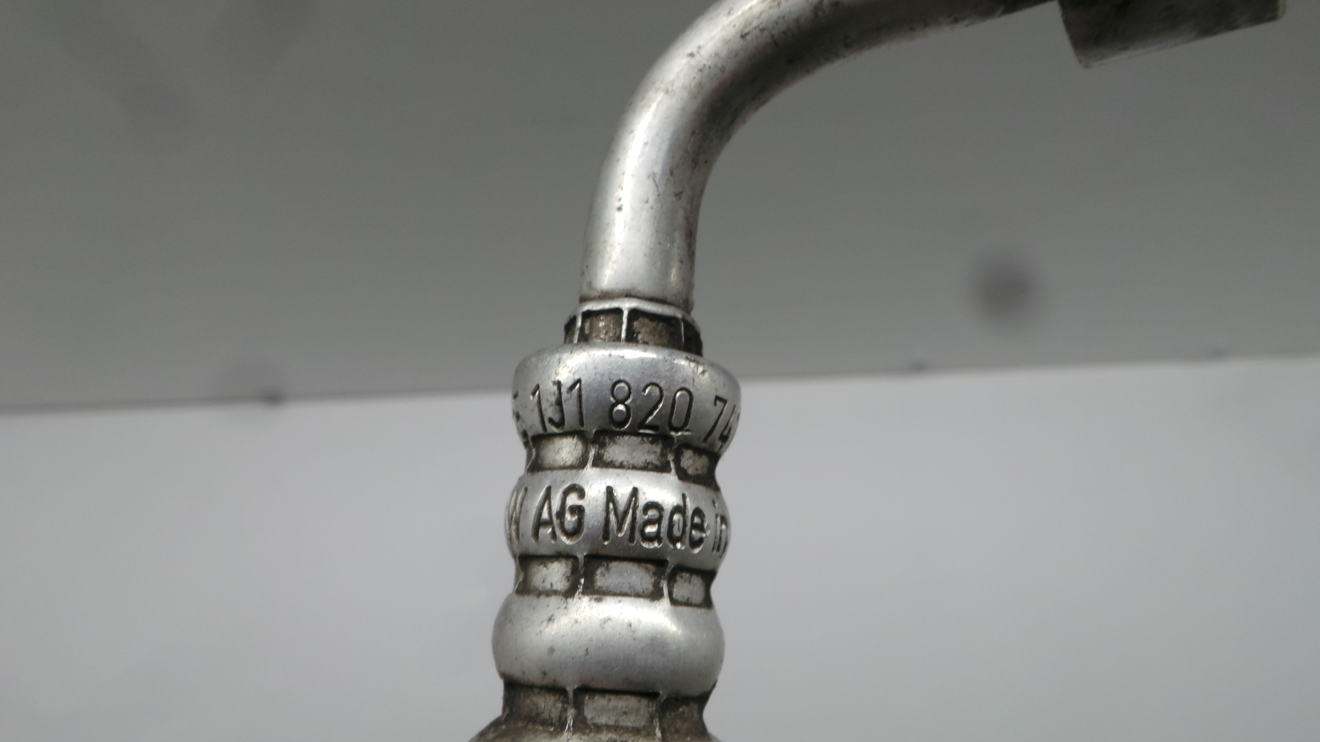 Tubo Ar Condicionado 1J1820741K - VW GOLF IV (1J1), GOLF Mk IV (1J1)-36435551