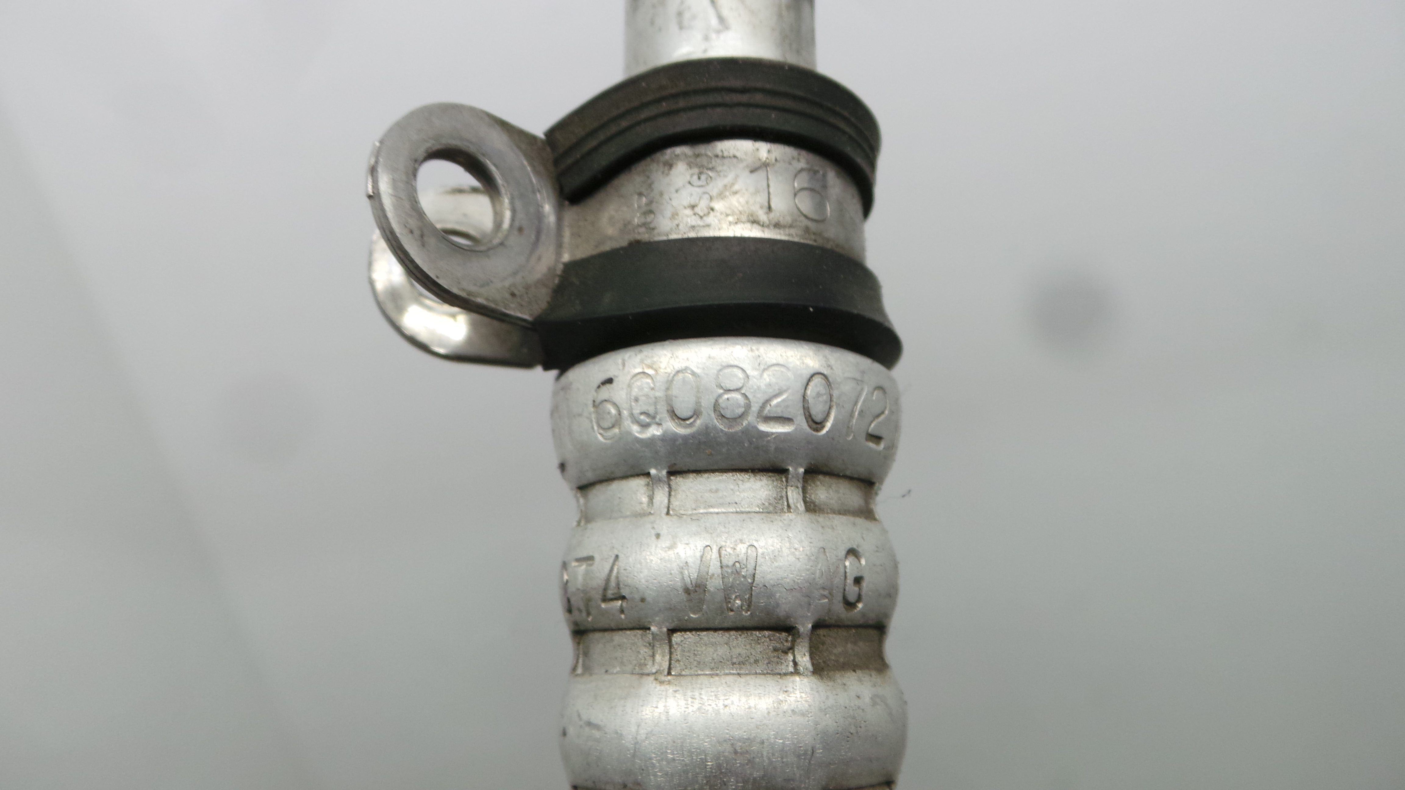 Tubo Ar Condicionado 6Q0820721R - VW POLO (9N_, 9A_)-36435562