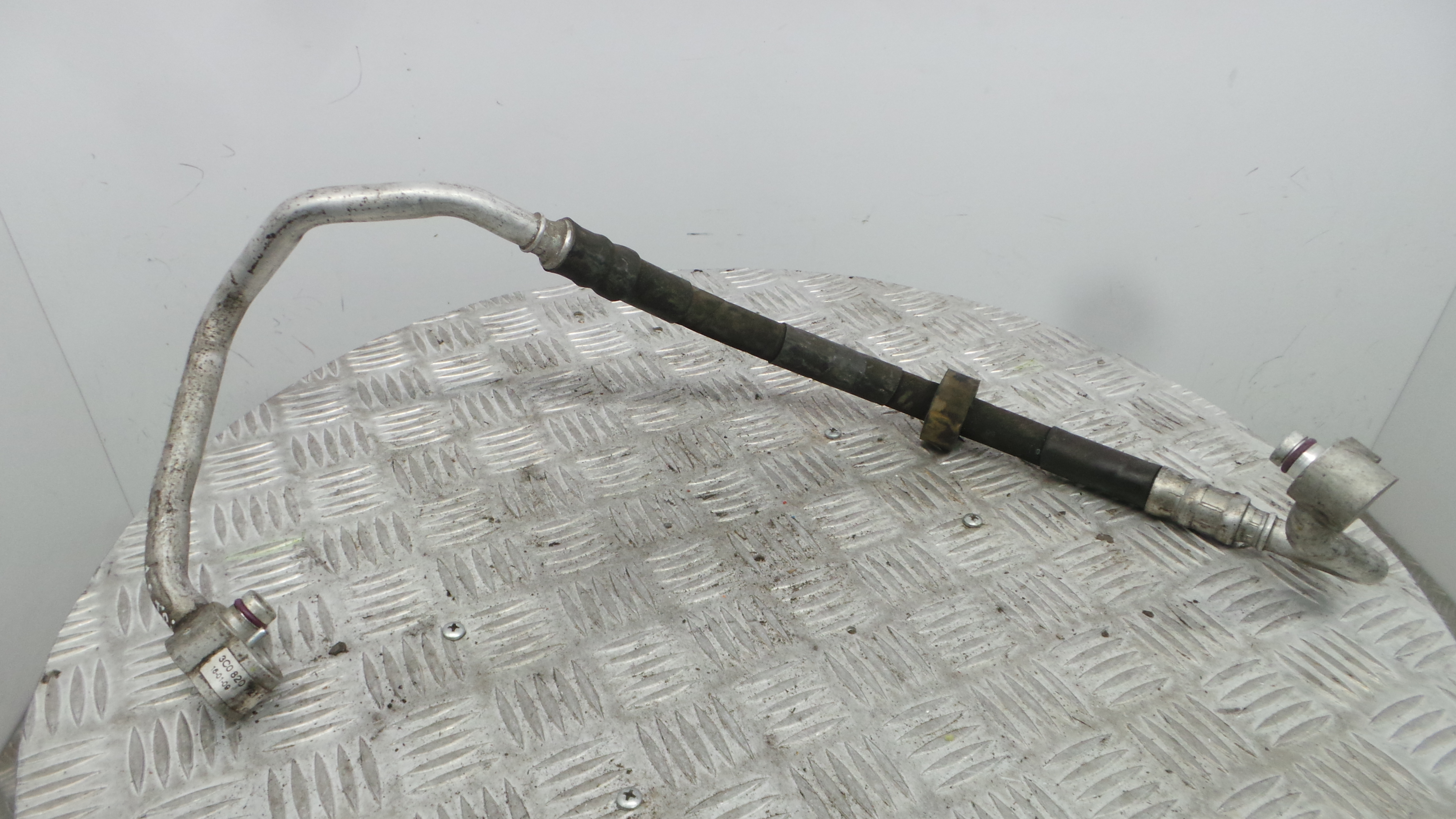 Tubo Ar Condicionado 3C0820721R - VW PASSAT B6 (3C2)-36435566 Tubo Ar Condicionado 3C0820721R - VW PASSAT B6 (3C2)-36435566