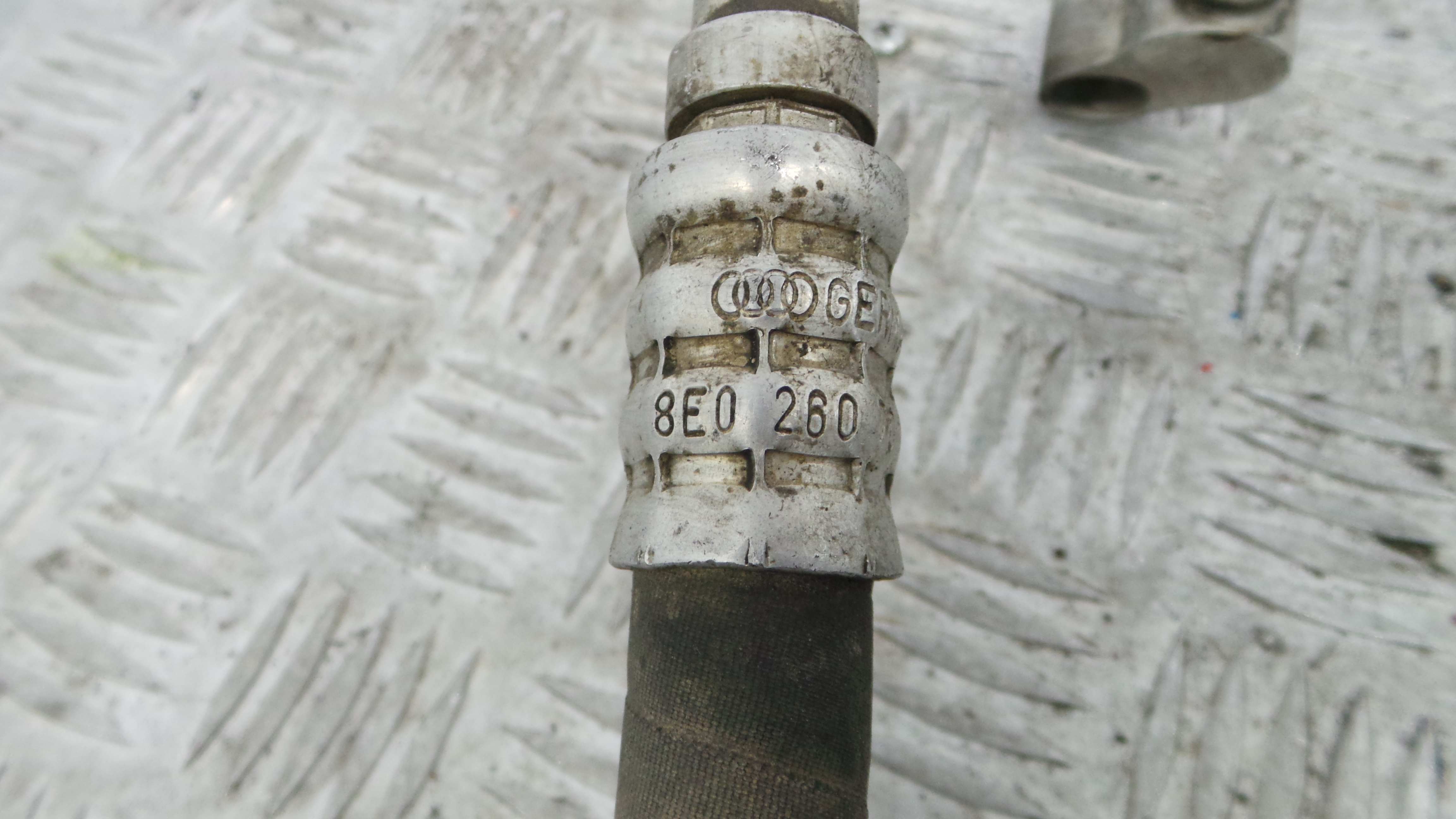 Tubo Ar Condicionado 8E0260701AL - AUDI A4 B6 (8E2)-36435587